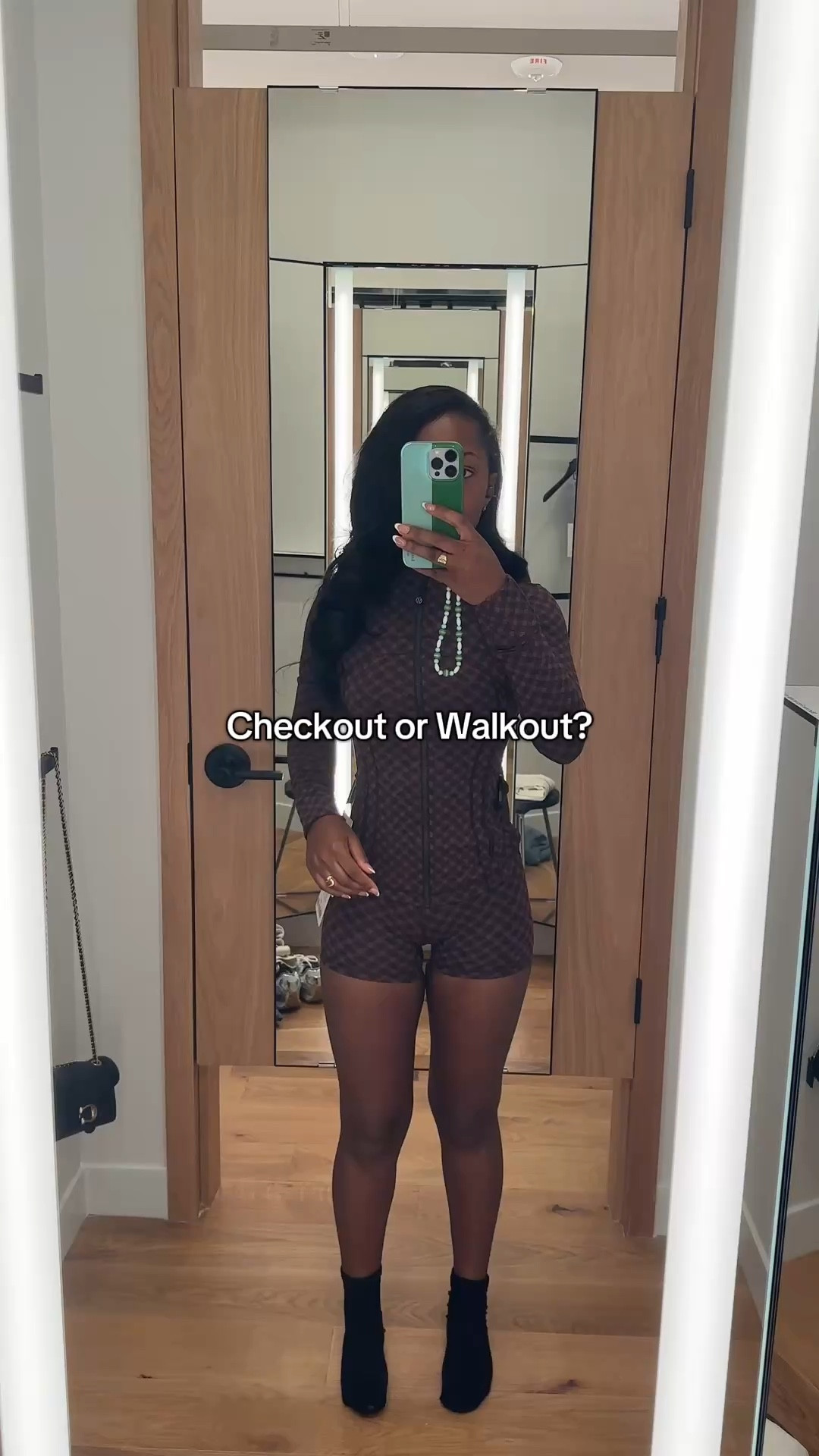 New Lululemon Set available! Would you check-out or leave it? 

Run don’t walk! 🏃🏽‍♀️🏃🏽‍♀️

#LTKSaleAlert #LTKFindsUnder100 #LTKActive