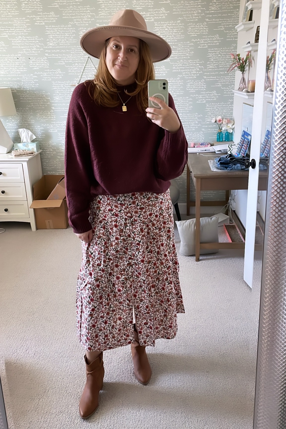 Sweater size M
Skirt size M
Boots size 8 

Everything fits TTS and is very comfortable. Would be very cute for family photos.

#LTKcurves #LTKfit #LTKSeasonal