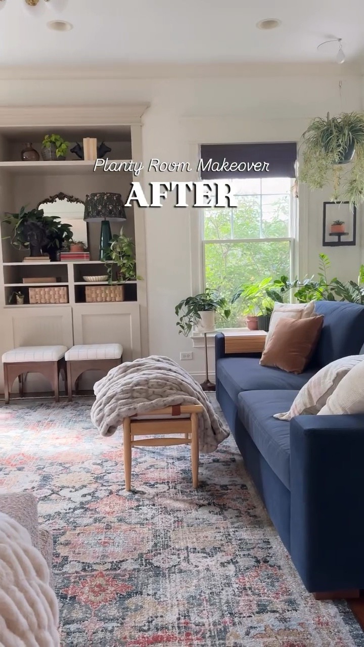 I’ve been meaning to share this for a while and am finally getting around to it! We have been living in this space a few months now and are really loving it! It’s attached to the plant room which makes it even better, it’s like the plant room grew!!! Hoping to take some holiday pics of it soon, so stay tuned!

before and after | plant styling | houseplant living