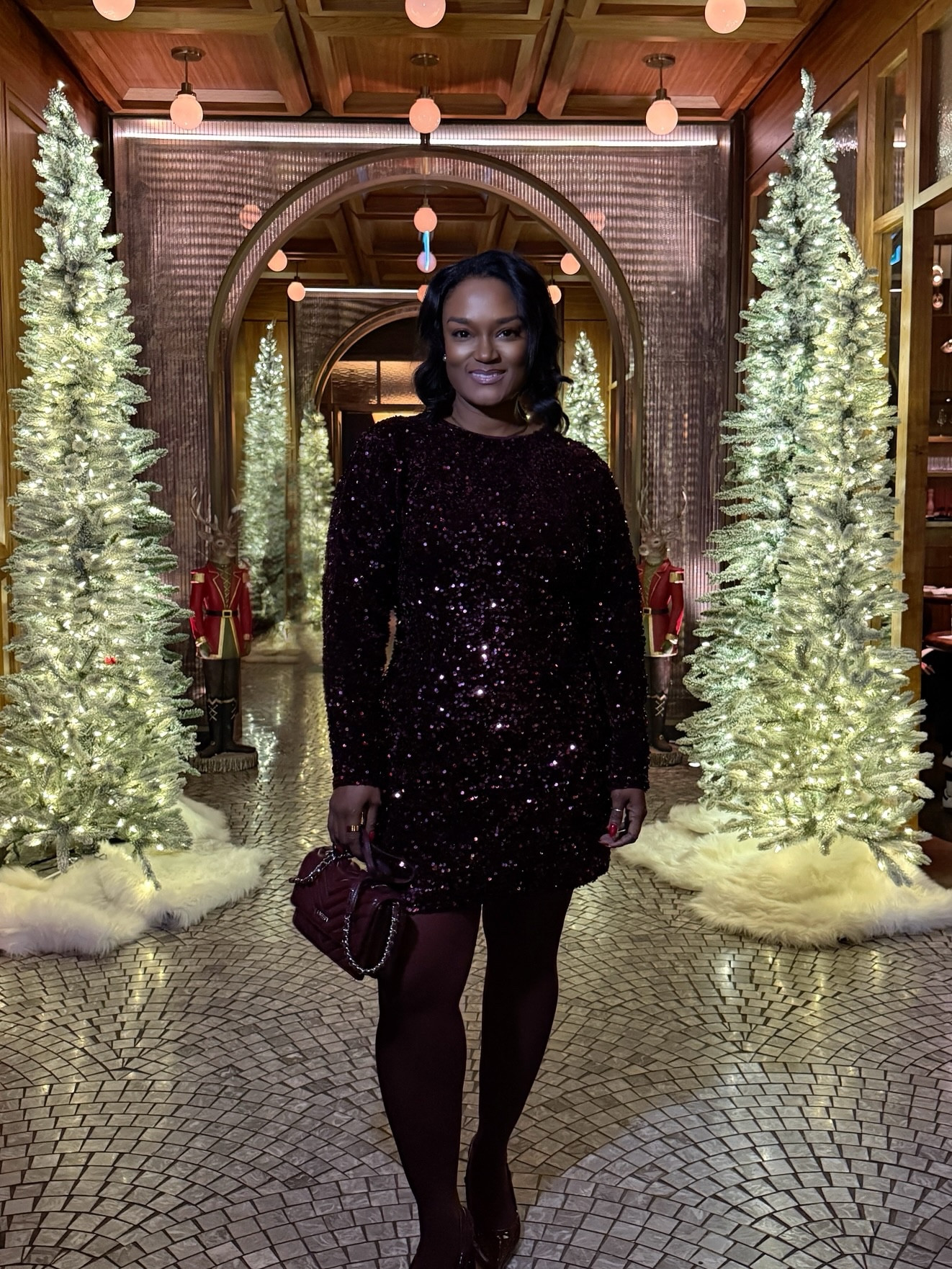 Proof that JOY is the best accessory.

Comment “Dress” for details

Sparkle,outfit Inspo , Christmas outfit inspo, Sequin, Glitter, Glamour, Festive, Joyful, Glimmer, Shimmer, Celebrate, Golden, Magic, Light, Mood, Elegant , Bright, Living, Holiday Looks, holiday dress 

#hmxme #holidayoutfit #Burgundydress