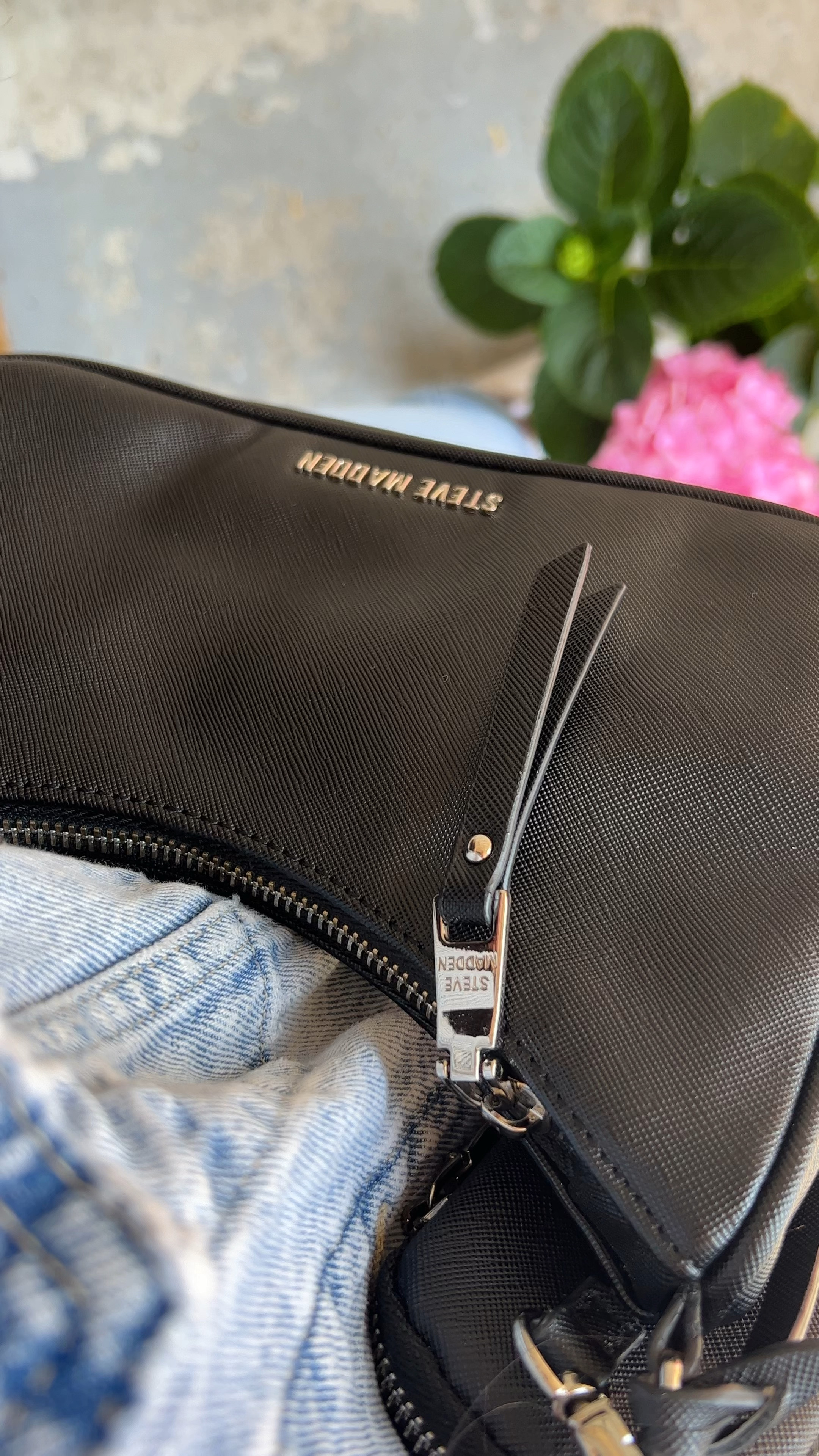 Favorite Steve Madden bag 
 

#LTKFind #LTKSeasonal #LTKitbag