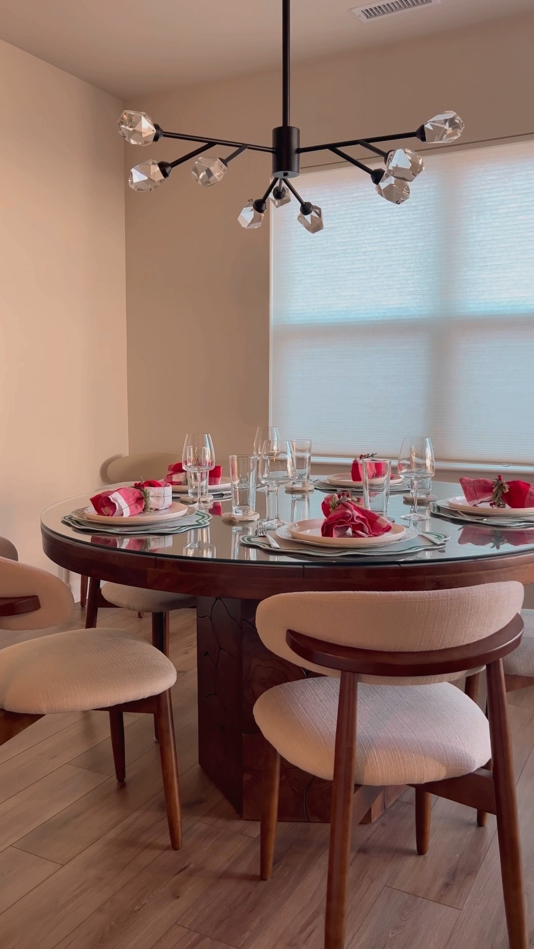 Hosting for the holidays ❤️ Amazon hosting finds, Wayfair finds, Christmas table scape 

#LTKHoliday #LTKdayinmylife #LTKHome