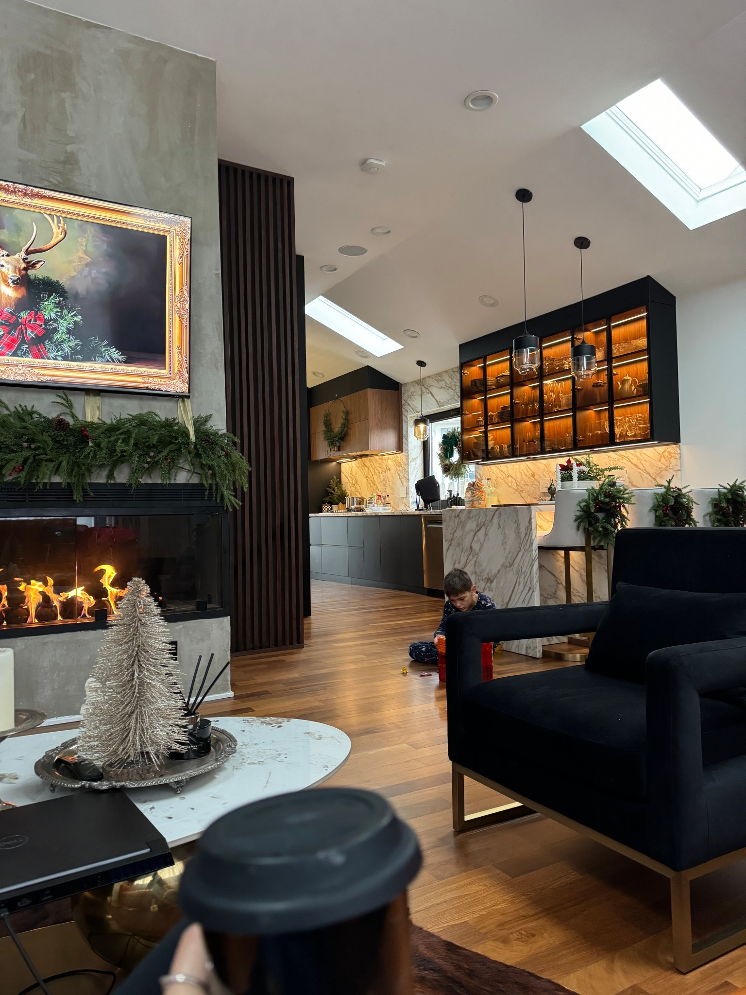 Holliday look

#LTKHoliday #LTKdayinmylife #LTKGiftGuide