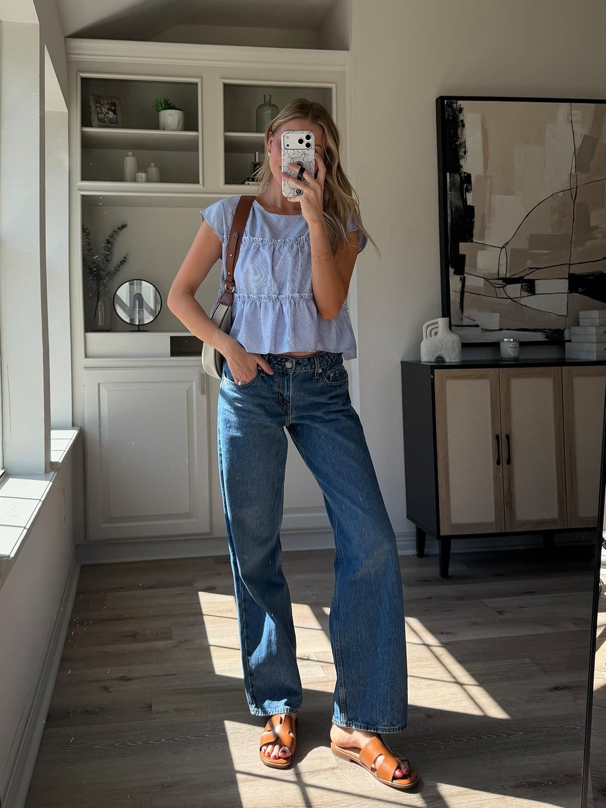 Cute flowy top, nursing friendly and perfect for spring! Wearing S in top + 26 in denim
 

 