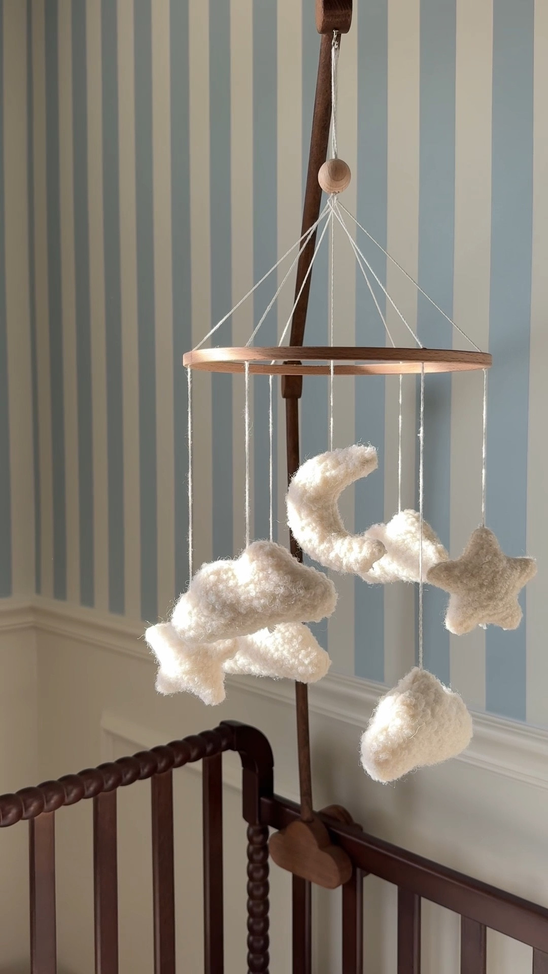 Baby boy aviation nursery 🧸🤍🛩️

#LTKmomlife #LTKBaby
