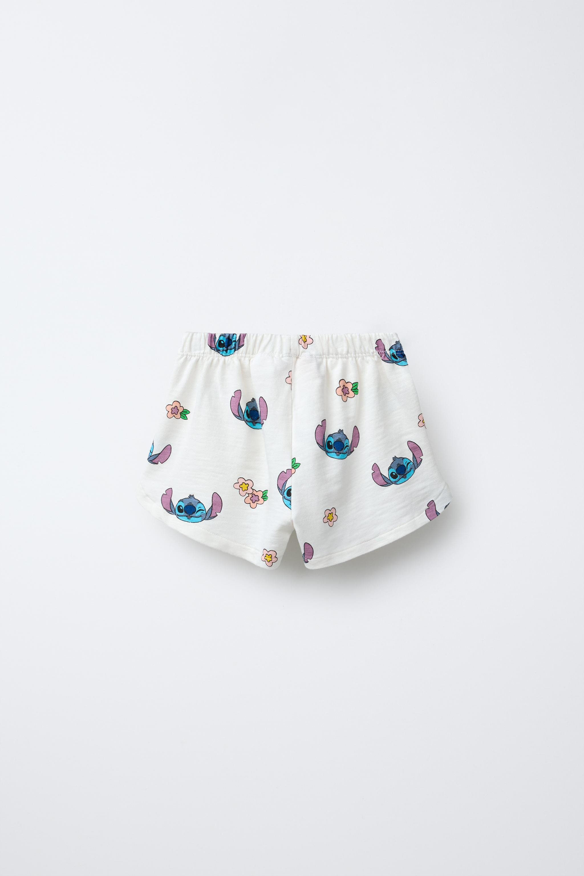 Two-piece set. Round neck T-shirt with short sleeves. LILO & STITCH © DISNEY print on the front ... | Zara US