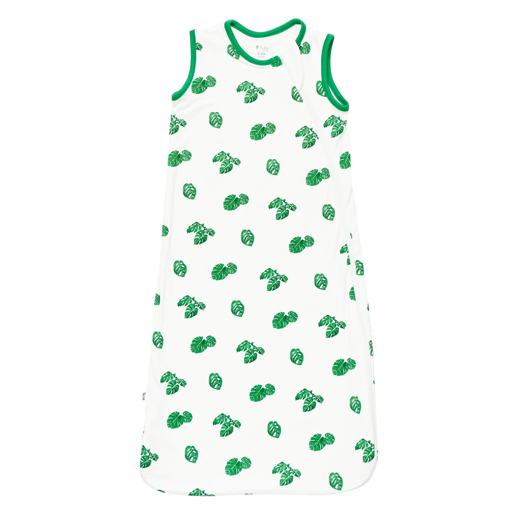 Printed Sleep Bag in Monstera 0.5 | Kyte BABY