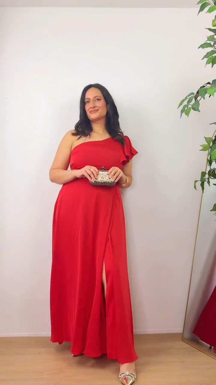 @adorfashion has me ready for the festive season✨
This stunning red number is the perfect occasion wear dress💃

It’s elegant and flowy. The one shoulder satin dress fits like a dream❤️

Shop @adorfashion 
Linked on LTK, link is in my bio 🔗
Also in my highlights📍 
Or comment LINK 💃 

‼️ Use my discount code: CHARUADOR 

Get $5 off your order with no minimum charge. 
Get $20 off orders over $89.
Get $40 off orders over $139. 

Follow me to see more options♥️ 

#adoryourself #festivedress #weddingguestdress #weddingguestoutfit #redgown #holidaydress #reddress
