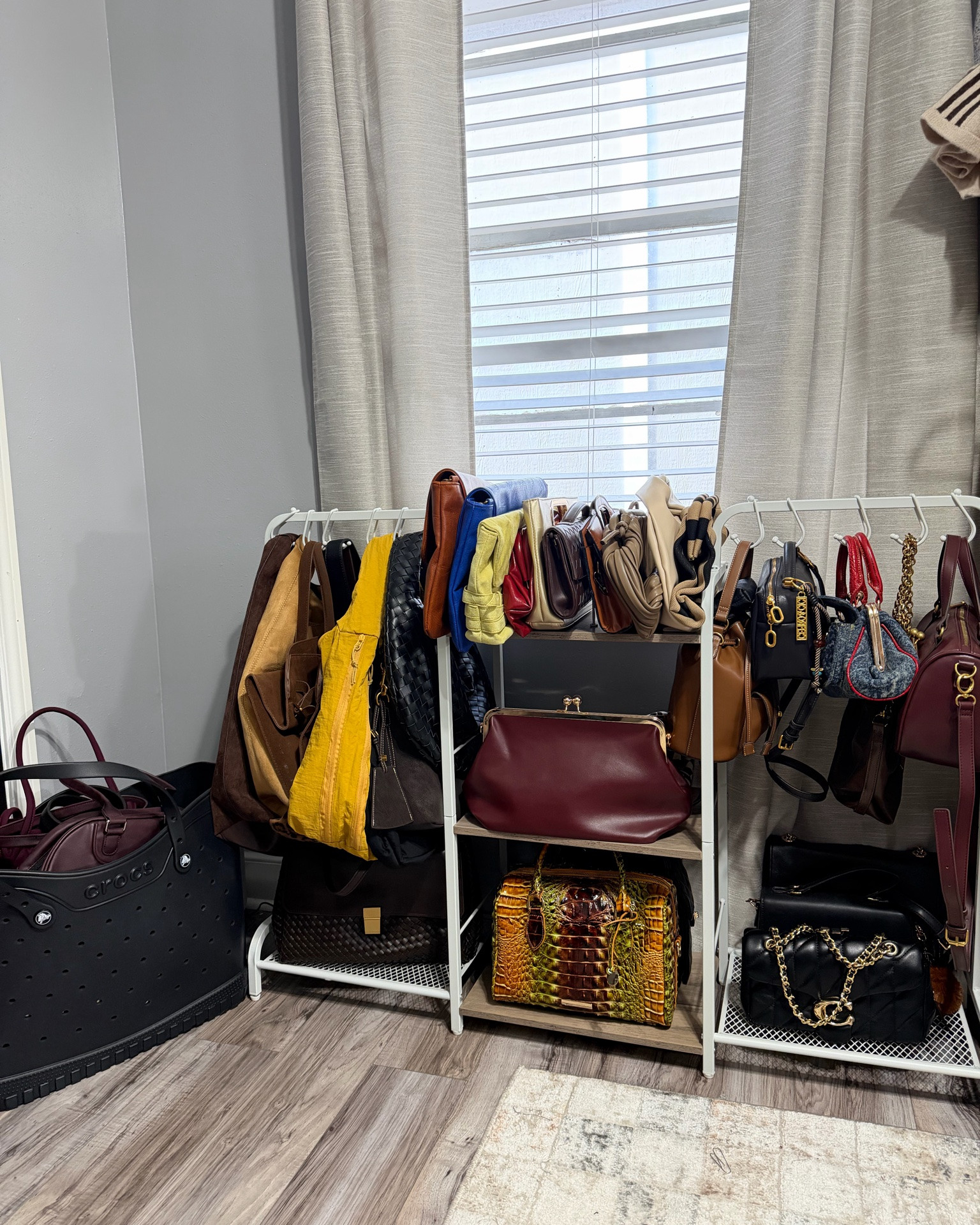 Loveeee a good organized area , I found the perfect purse organizer on Amazon fits all my bags to where I can just see them and grab and go #purses #rack #amazon

#LTKHome