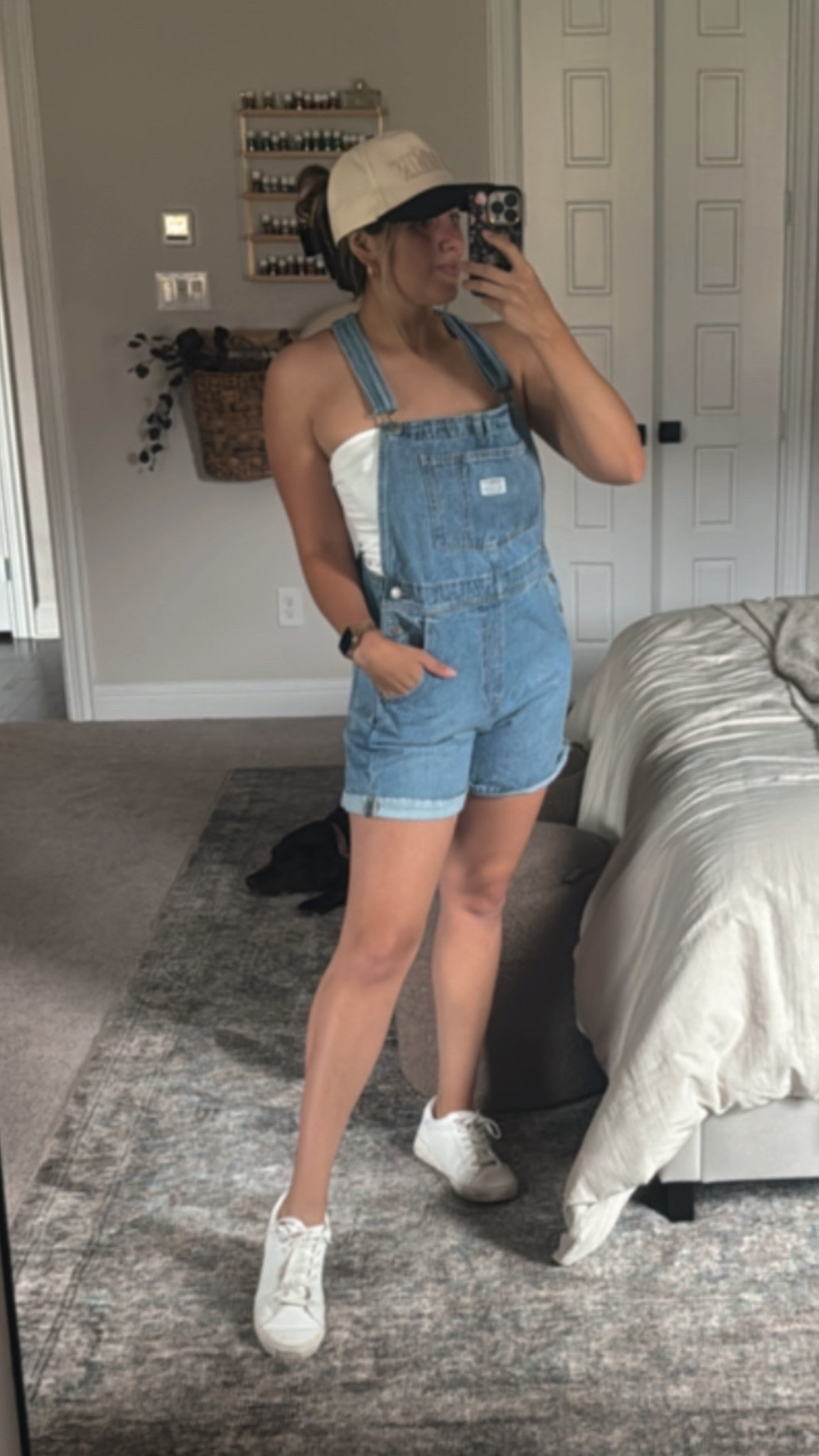 Target overalls // I got my true size 8 but could’ve gone down to 6. I didn’t because the inseam was shorter. I love the oversized fit though 

#LTKStyleTip
