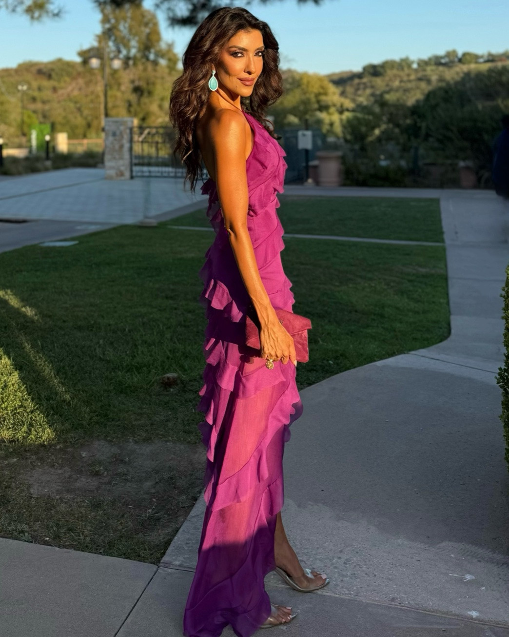Last night in purple and black, feeling grateful for good friends and an even better evening. I’ve included links for both dresses