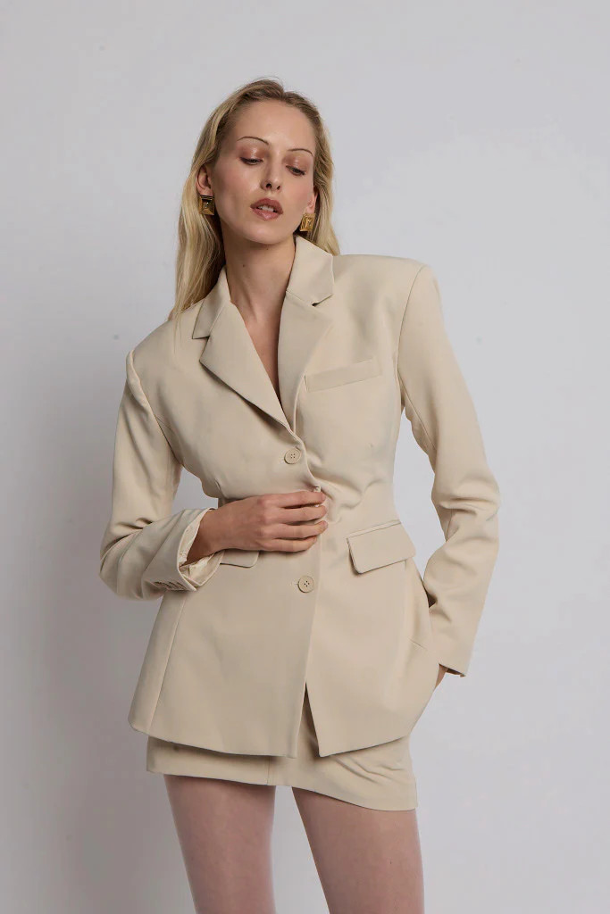 PLAZA GOLD EARRINGS | Heaven Mayhem