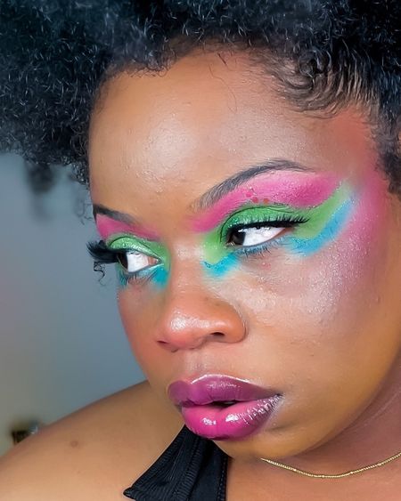 Be who you are🌈✨ #pride2023 

Eyeshadow look inspired by the #polysexual flag

Save for some #pridemakeupinspo 🌈

✨✨✨𝗠𝗮𝗸𝗲𝘂𝗽 𝗗𝗲𝘁𝗮𝗶𝗹𝘀✨✨✨
𝘎𝘪𝘧𝘵𝘦𝘥 𝘪𝘵𝘦𝘮𝘴 𝘮𝘢𝘳𝘬𝘦𝘥 𝘸𝘪𝘵𝘩 * 
𝘋𝘪𝘴𝘤𝘰𝘶𝘯𝘵 𝘤𝘰𝘥𝘦𝘴 𝘭𝘪𝘯𝘬𝘦𝘥 𝘪𝘯 𝘣𝘪𝘰

𝗘𝘆𝗲𝘀𝗵𝗮𝗱𝗼𝘄: @ucanbemakeup Splashy Candies Palette *
𝗘𝘆𝗲𝗹𝗶𝗻𝗲𝗿: @lorealparis Infallible Grip - Turquoise
𝗠𝗮𝘀𝗰𝗮𝗿𝗮: @uomabeauty Salute to The Sun mascara * 
𝗟𝗮𝘀𝗵𝗲𝘀:  @kissproducts Lash Couture Triple Push-Up Collection  “babydoll”* #kissaffiliate
𝗛𝗶𝗴𝗵𝗹𝗶𝗴𝗵𝘁𝗲𝗿:  @perfectdiary_beauty Stardust Diamond highlight powder*
𝗙𝗼𝘂𝗻𝗱𝗮𝘁𝗶𝗼𝗻: @mentedcosmetics foundation stick, shade t30 *| 
𝗦𝗲𝘁𝘁𝗶𝗻𝗴 𝗦𝗽𝗿𝗮𝘆: @dearmidnightatelier
𝗖𝗼𝗻𝗰𝗲𝗮𝗹𝗲𝗿/𝗖𝗼𝗻𝘁𝗼𝘂𝗿 : @urbandecaycosmetics Stay Naked Quickie Concealor, shade 40WO* | @kajabeauty blush, bronzer and highlight trio* | @acebeaute Ultimate Sculpt Face Palette *
𝗣𝗿𝗶𝗺𝗲𝗿: @onesize secure the blur
𝗕𝗿𝗼𝗻𝘇𝗲𝗿: @shadesbyshan Truffle
𝗕𝗹𝘂𝘀𝗵: @kajabeauty blush, bronzer and highlight trio* | @pleybeauty Festival Flush - Plum Springs
𝗦𝗲𝘁𝘁𝗶𝗻𝗴 𝗣𝗼𝘄𝗱𝗲𝗿: @maybelline lasting fix | @realhermakeup Set Your Goal Blurring Veil
𝗟𝗶𝗽𝘀: @threadbeauty color it ‘truth’  & ‘Optimistic* , Gloss it - #takepride
𝗚𝗹𝗶𝘁𝘁𝗲𝗿 𝗦𝗽𝗿𝗮𝘆😍: @winky_lux Glitter Puff


#pridemonth2023 #pridemakeupideas #colorfulmakeuplook #makeupblogger #atlinfluencer #pridemakeup #pridemakeuplook #blackcreator #creativemakeuplook #smallmuas #creativemakeup 
#creativemakeupartist #beautycreator #ipreview via @preview.app 

#LTKFind #LTKbeauty #LTKU