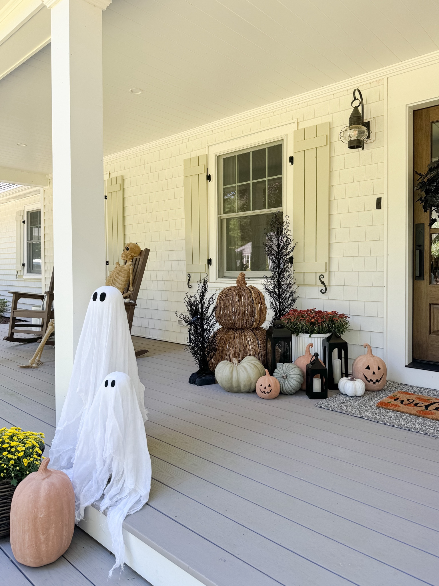 Fall front porch, Halloween decor, fall outdoor, Amazon front porch 

#LTKfindsunder100 #LTKhome #LTKSeasonal