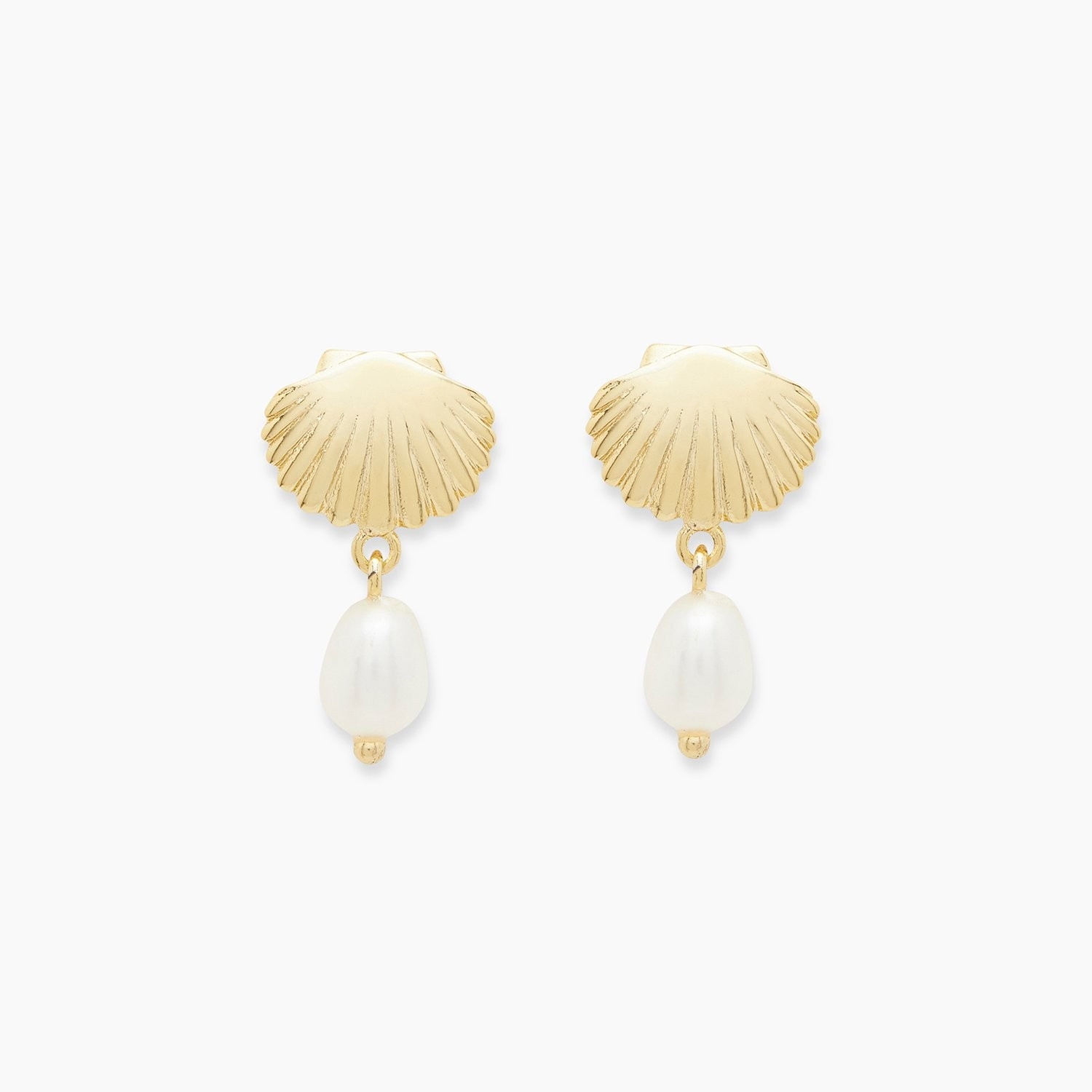 Seashell Charm Earrings | Gorjana