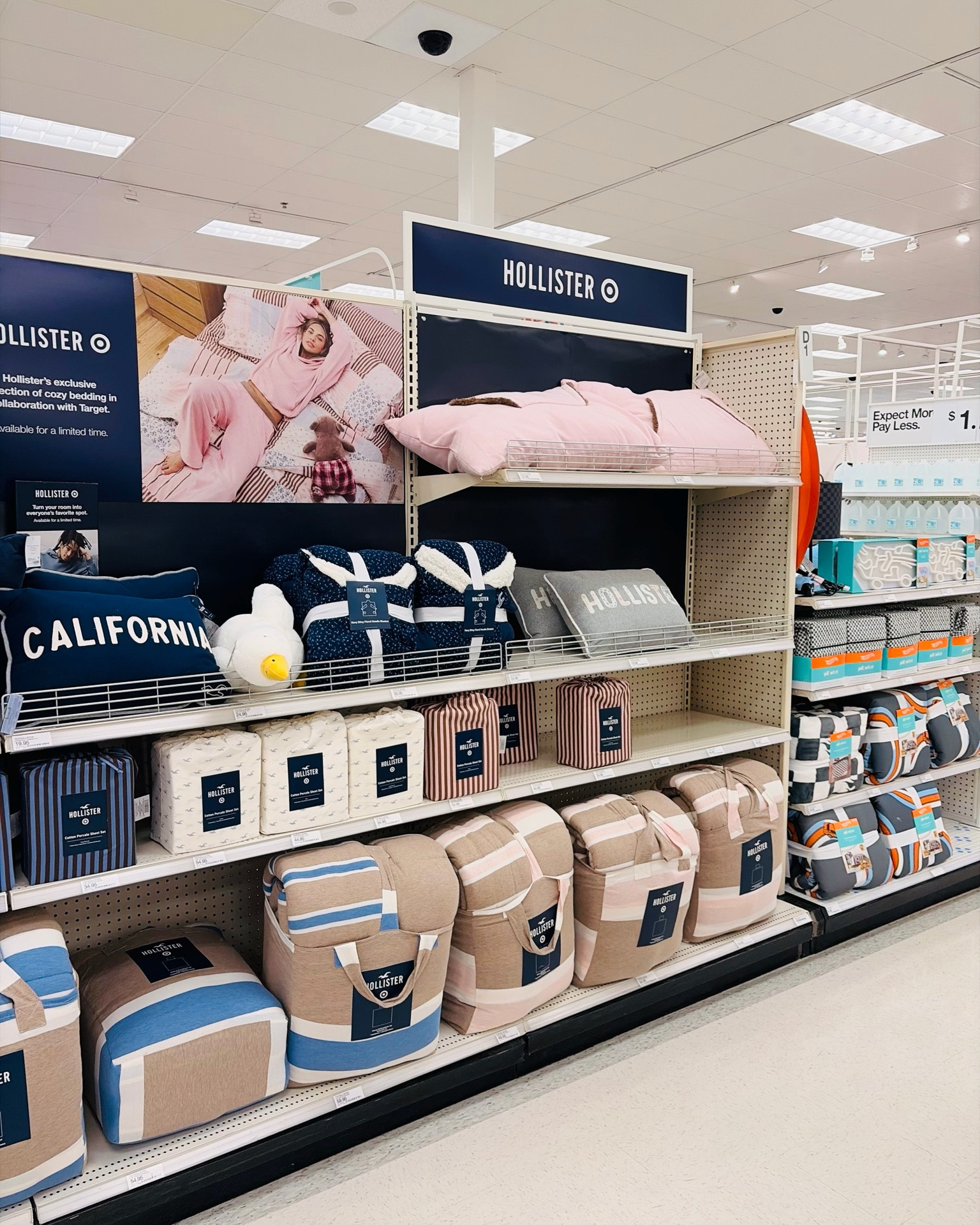 Hollister Bedding @Target 




Kids bedding, college dorm, young adult bedding, children’s bedding, kids room, girls room, boys room, guest room

#LTKHome #LTKmomlife #LTKKids