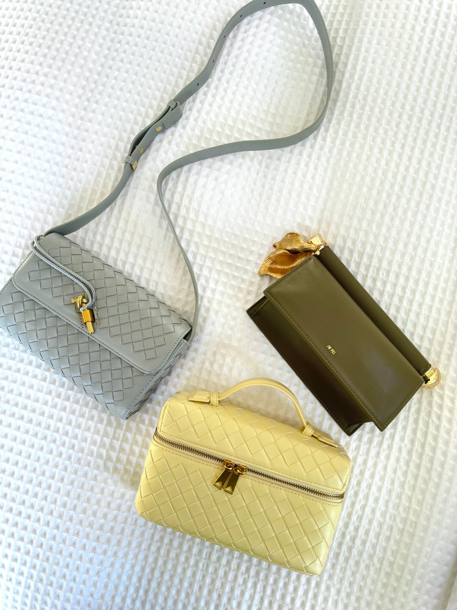 Woven bags are in! These are some of my favorite bags for the summer 😍

#LTKSeasonal #LTKItBag #LTKStyleTip