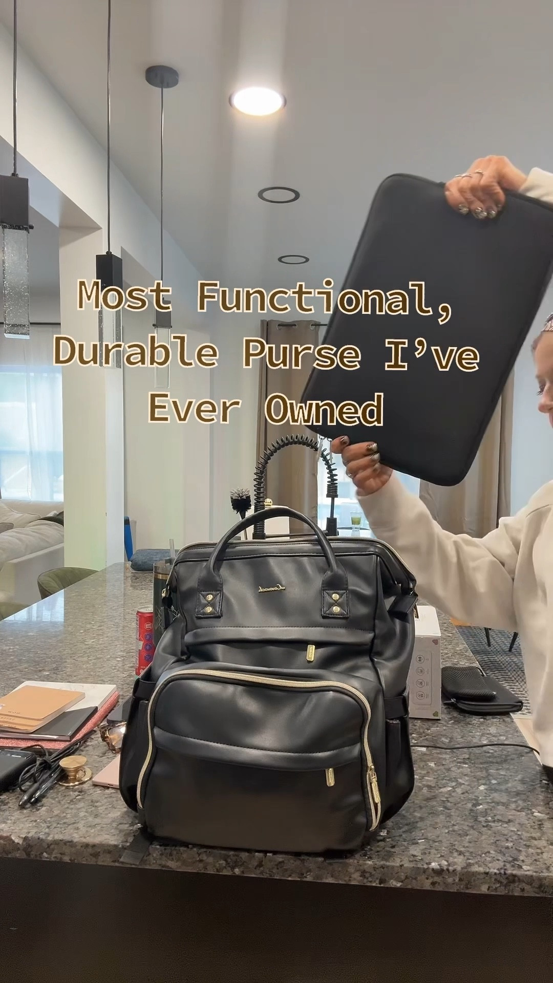 Most functional purse ever. I’ve had it fit neatly two years. Flawlesss

#LTKSaleAlert #LTKOver40 #LTKFindsUnder50