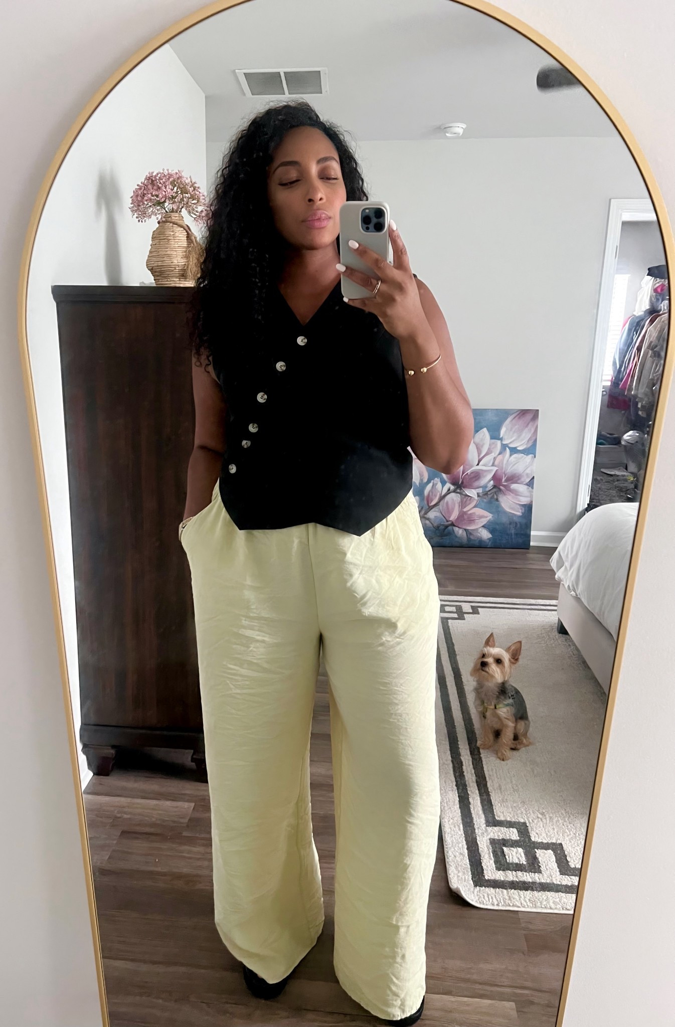 Casual dinner fit - I could live in these pants. They’re hands down my favorite. 

#LTKSaleAlert #LTKMidsize #LTKFindsUnder50