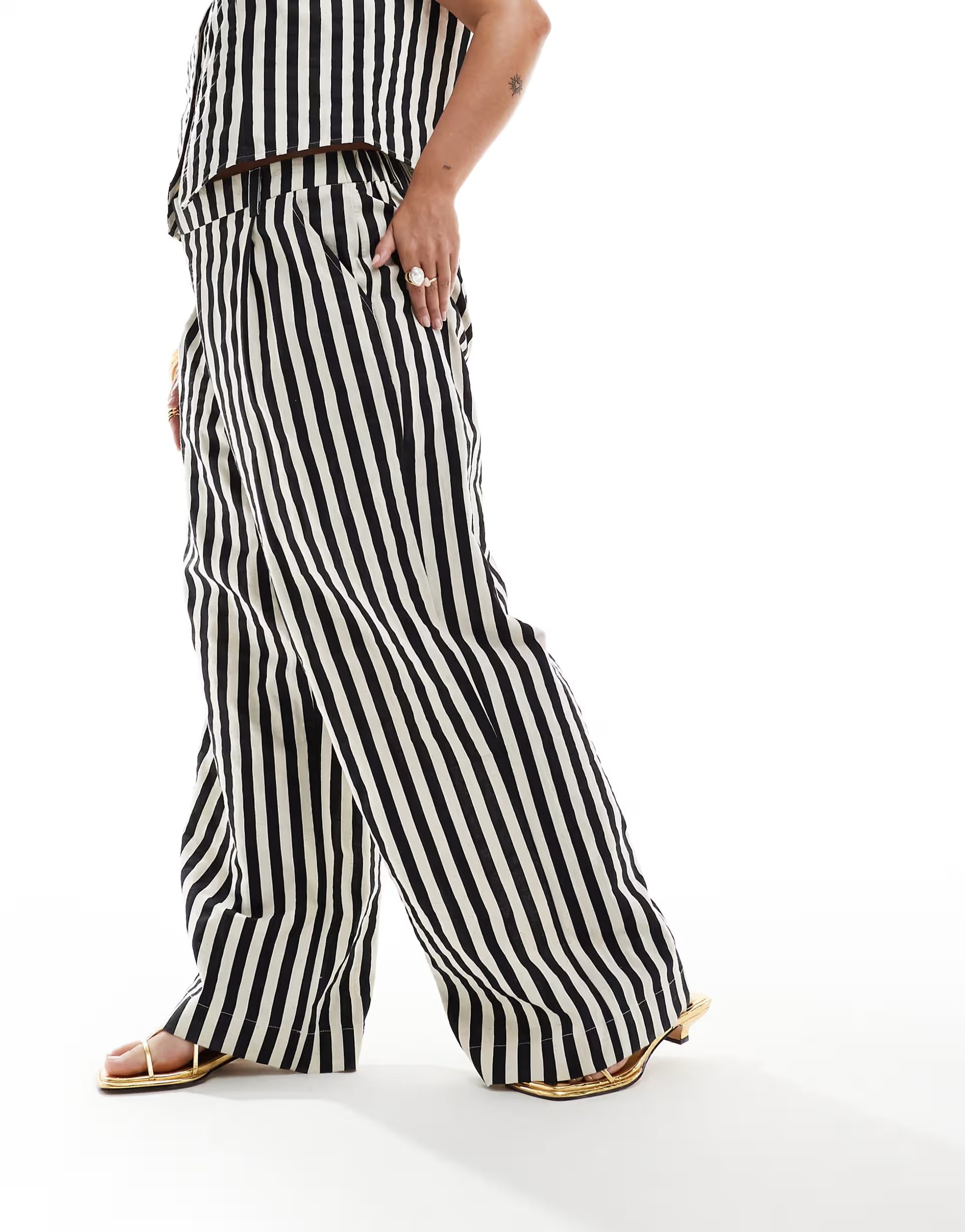 ASOS DESIGN Curve dad pants with linen in monochrome stripe - part of a set | ASOS (Global)