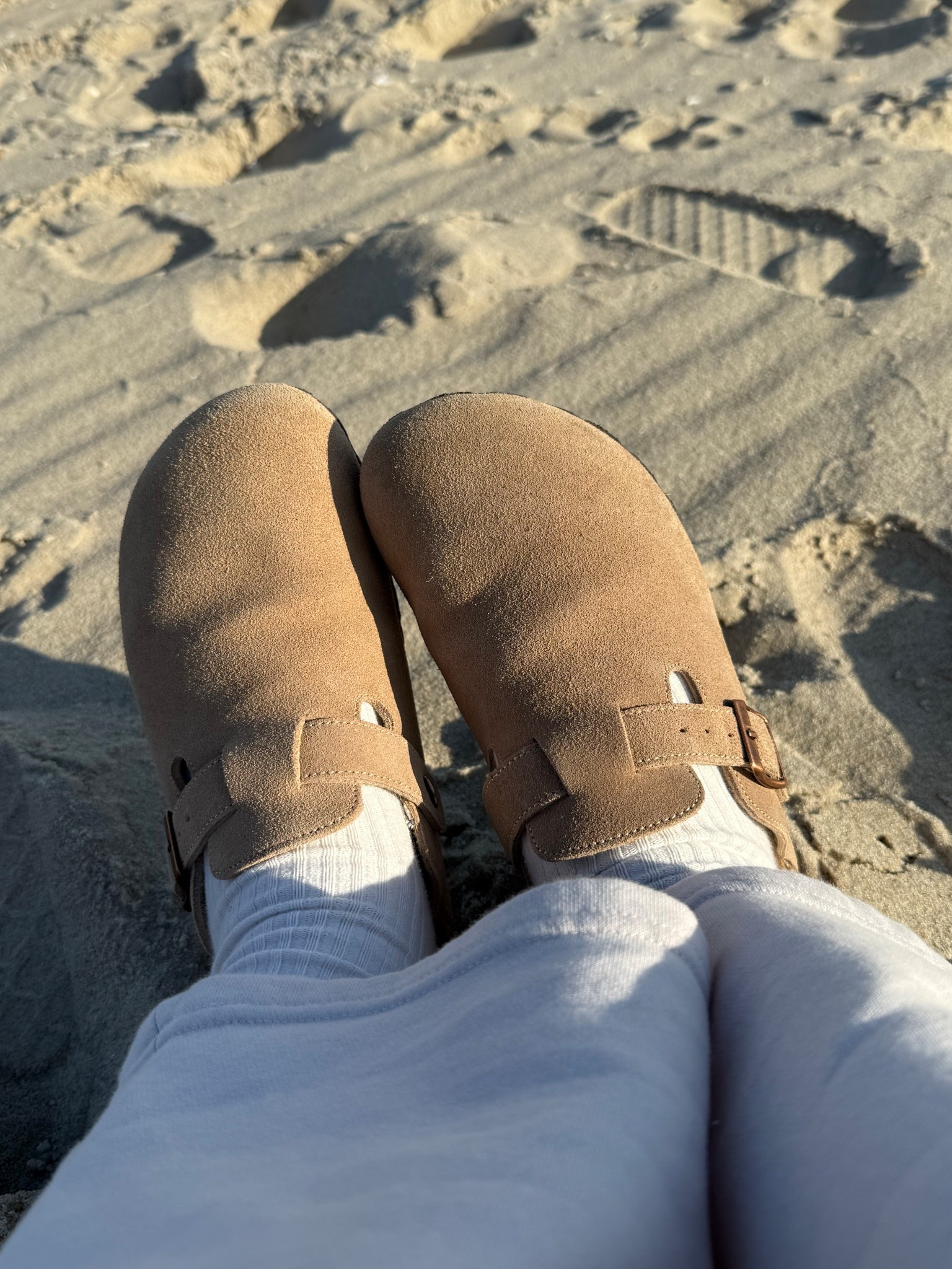 Comfy clogs from Amazon! 

#LTKShoeCrush #LTKSeasonal #LTKFindsUnder50