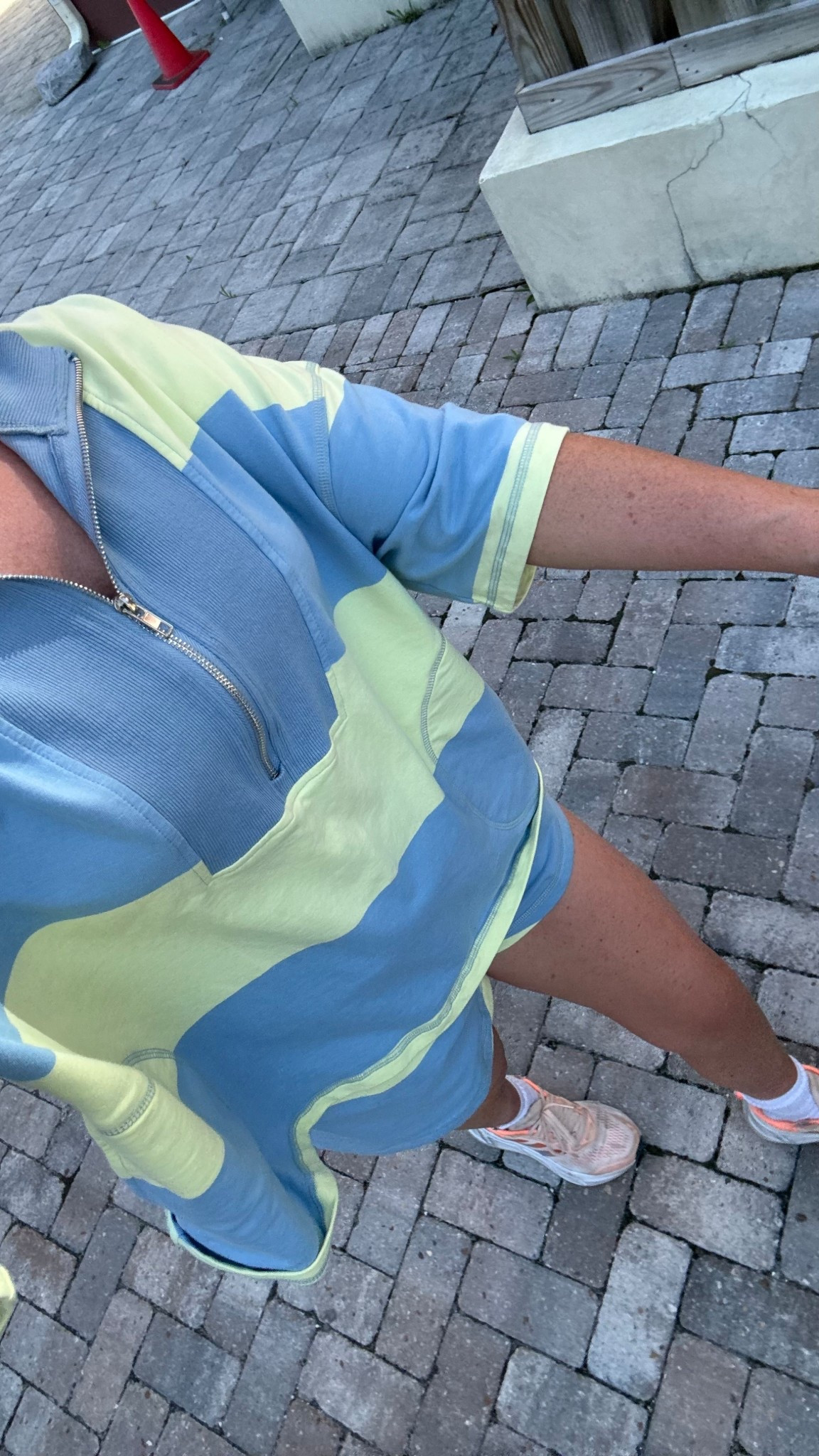 I’m 5’2” in a medium 