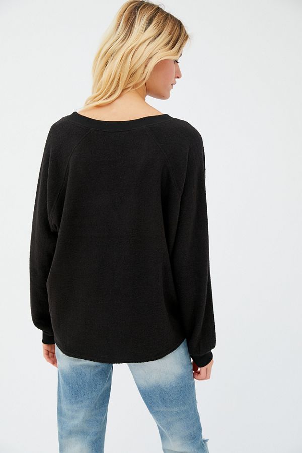 UO Lilith Cozy V-Neck Top | Urban Outfitters (US and RoW)