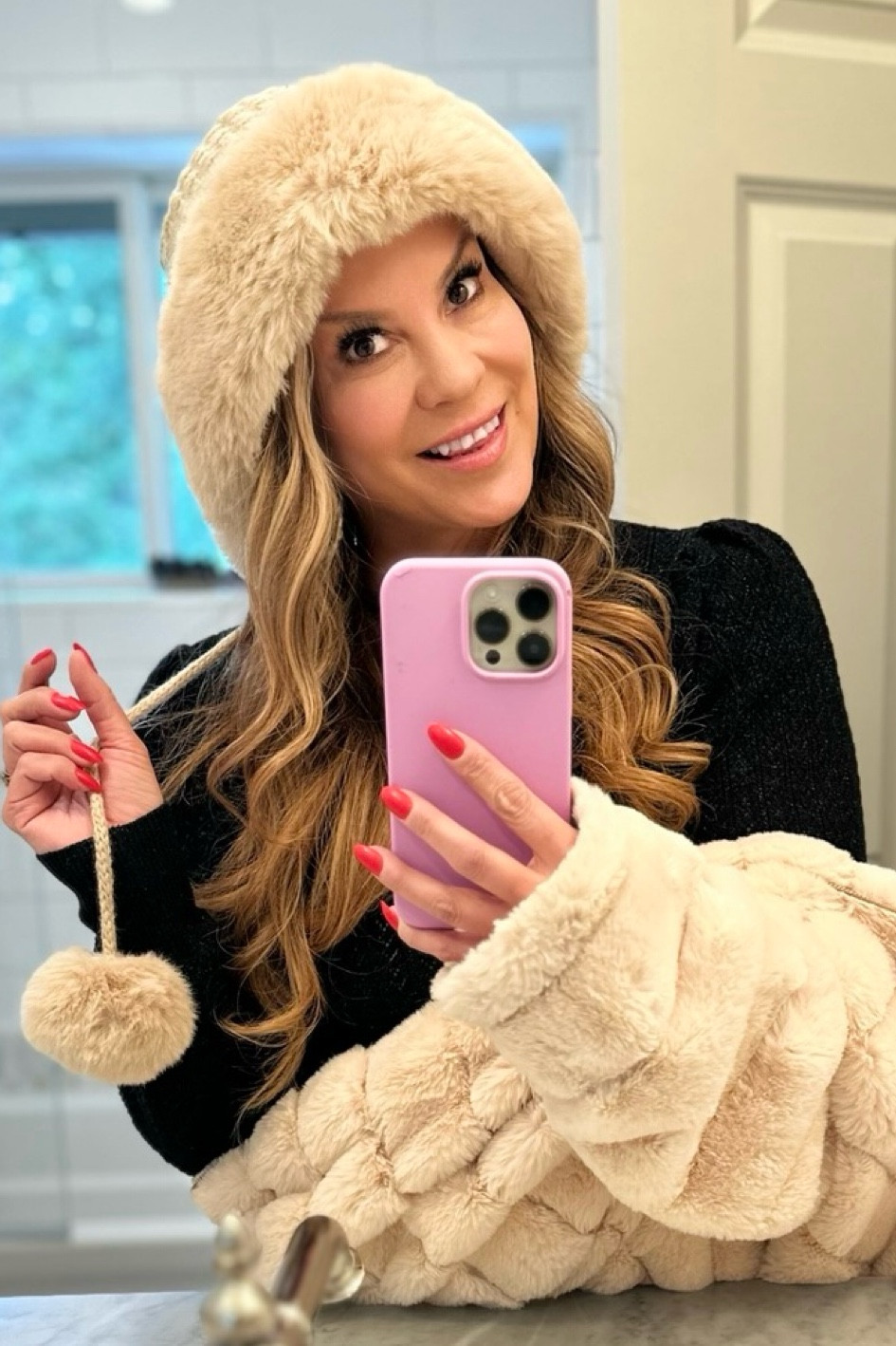 #ltkwinter #ltkfall #pompomhat 

Baby it’s cold outside #apresski #ski #snow 

#LTKStyleTip #LTKSeasonal #LTKCyberWeek