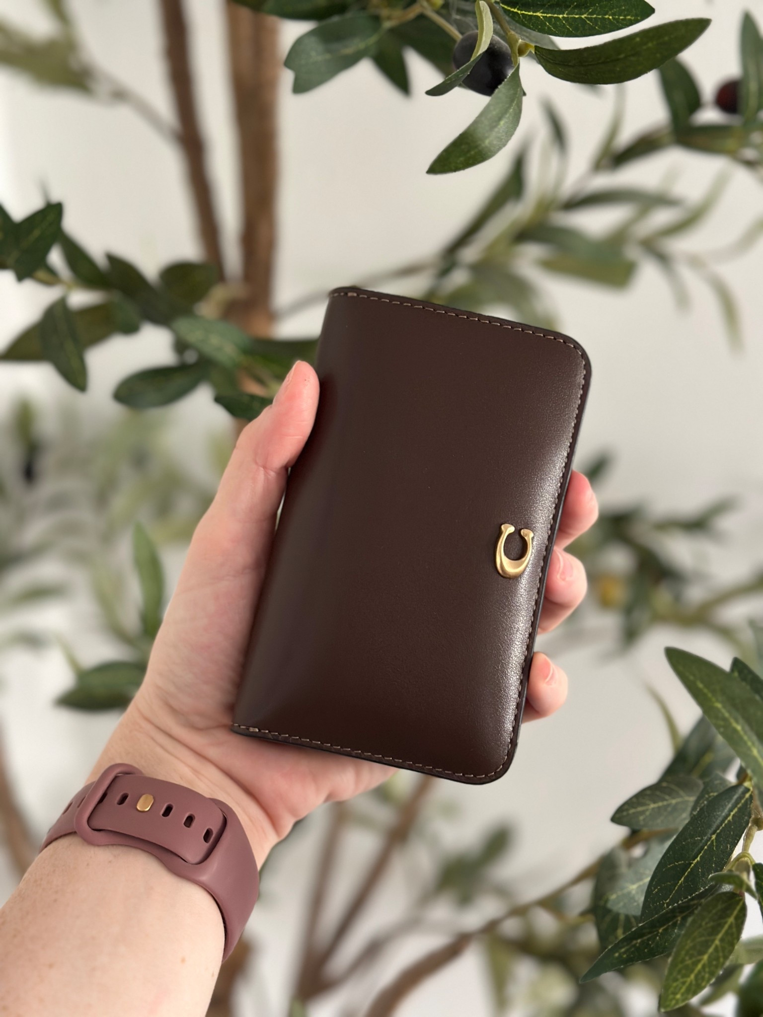 New coach wallet is perfectt

#LTKcanada #LTKgiftguide #LTKstyletip