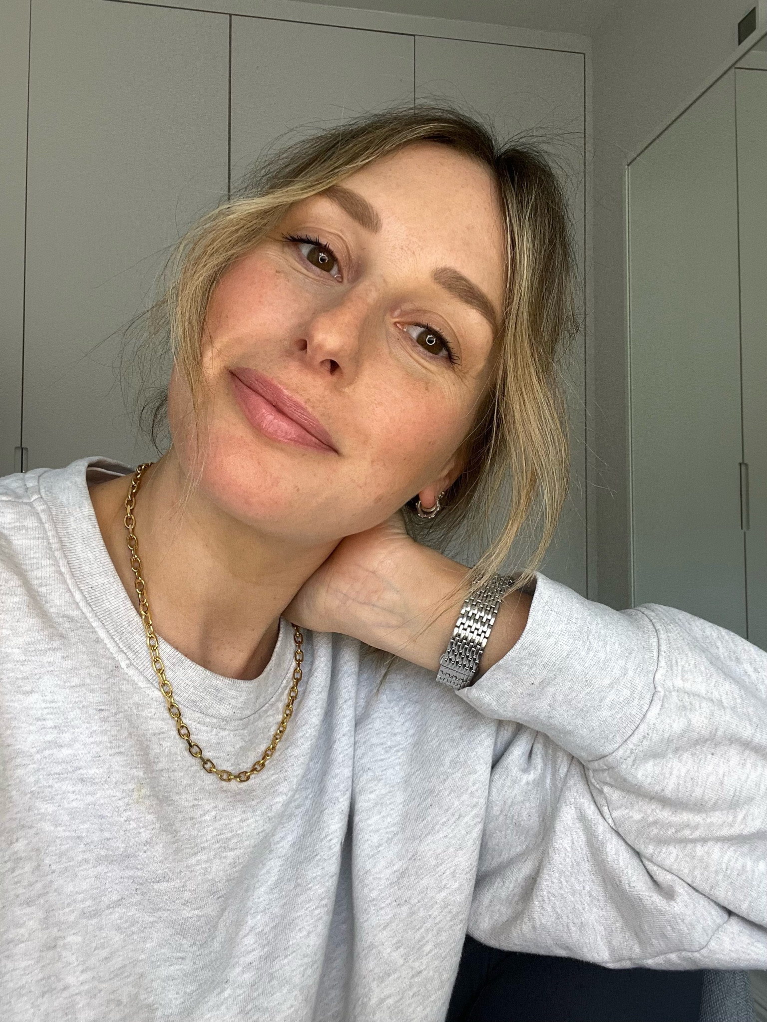 My everyday makeup favourites for a natural barley there look.

Minimalist stick in Ochre
Bronze balm in Quince
blush balm in Beverley hills
Mac eyeliner in Costa Riche

MVINSIDER20-B10A for 20% off my necklace 

#LTKbeauty #LTKunder50 #LTKunder100