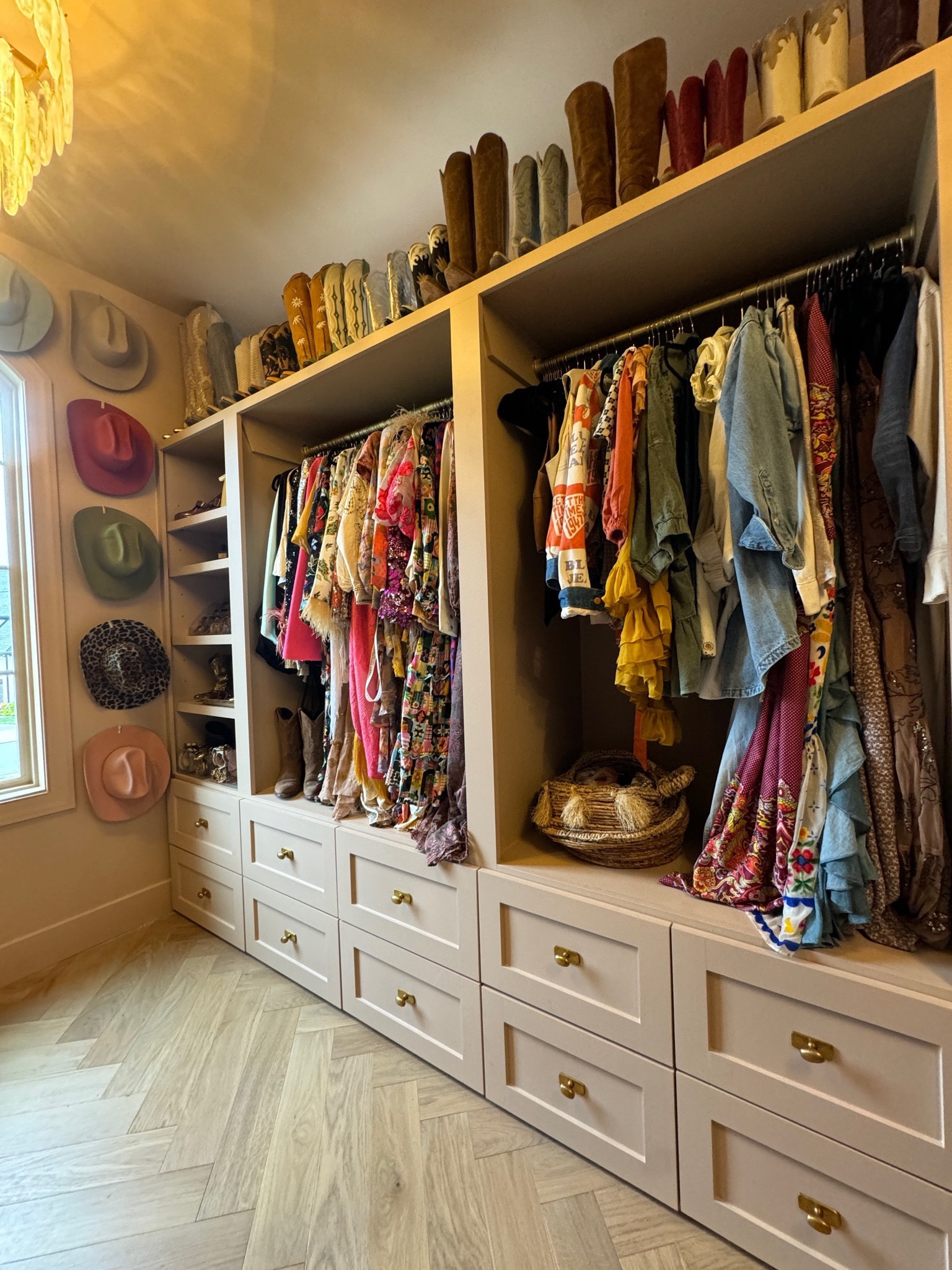 Closet details! 

#LTKHome