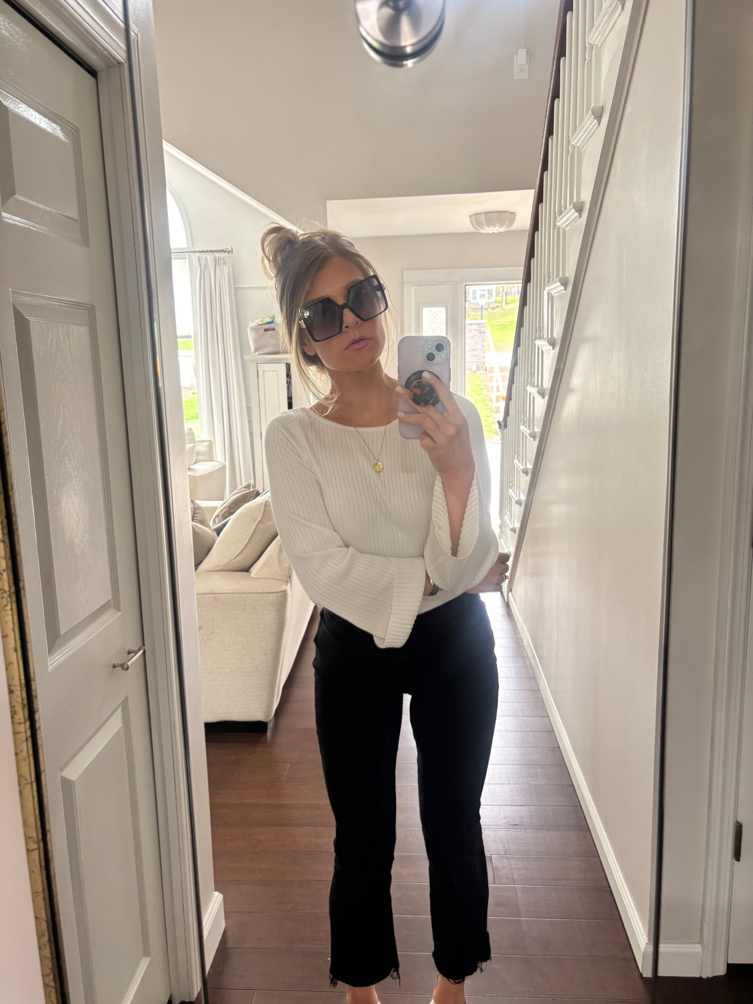 Easy neutral look for spring 