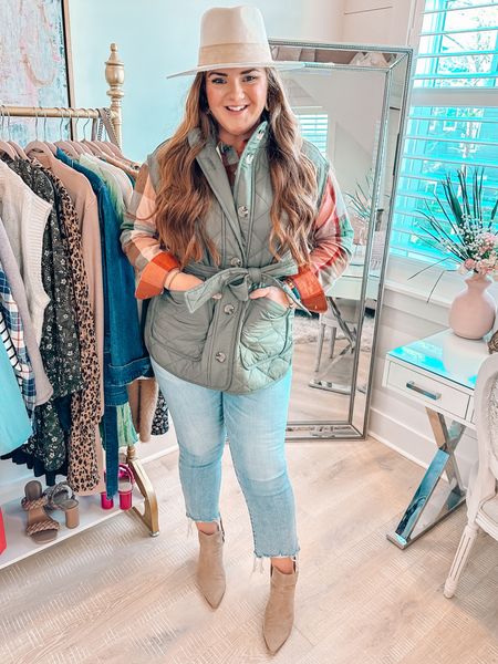 🍂 Rocking the Coolest Early Fall Look! 🌼 Check out my casual outfit idea perfect for this season! 🍁 I'm loving this plaid button-up paired with a lightweight puffer vest, crop flare jeans, and my favorite booties and hat! 😍 And guess what? Tonight, I'm dropping all the deets on the perfect neutral fall accessories on my stories! Stay tuned! 🙌 #EarlyFallFashion #MidsizeStyle #CasualChic #FallAccessories

#LTKmidsize #LTKSeasonal #LTKstyletip