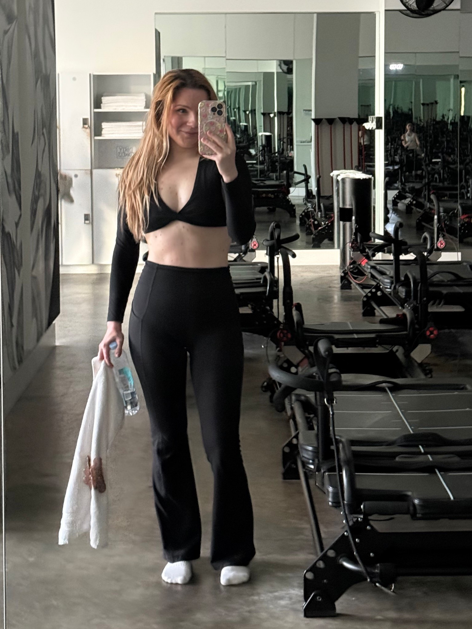 Fit to Lagree! This is Fabletics, i think with Khloe Kardashian!