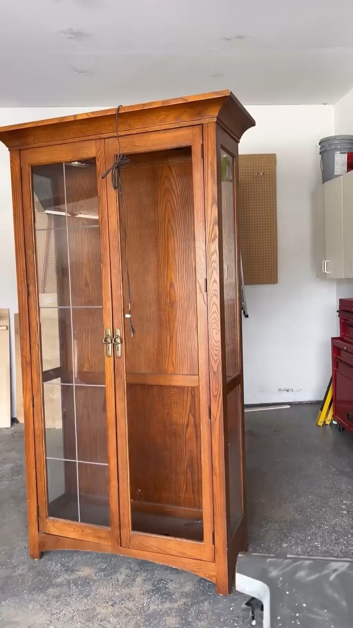 I found a cabinet for $15 on Facebook marketplace and wanted to see if I could transform it into something beautiful 🤯😍 I can’t even believe it’s the same piece of furniture! Furniture flip, beginner DIY, Come Stay Awhile, Amanda Vernaci.