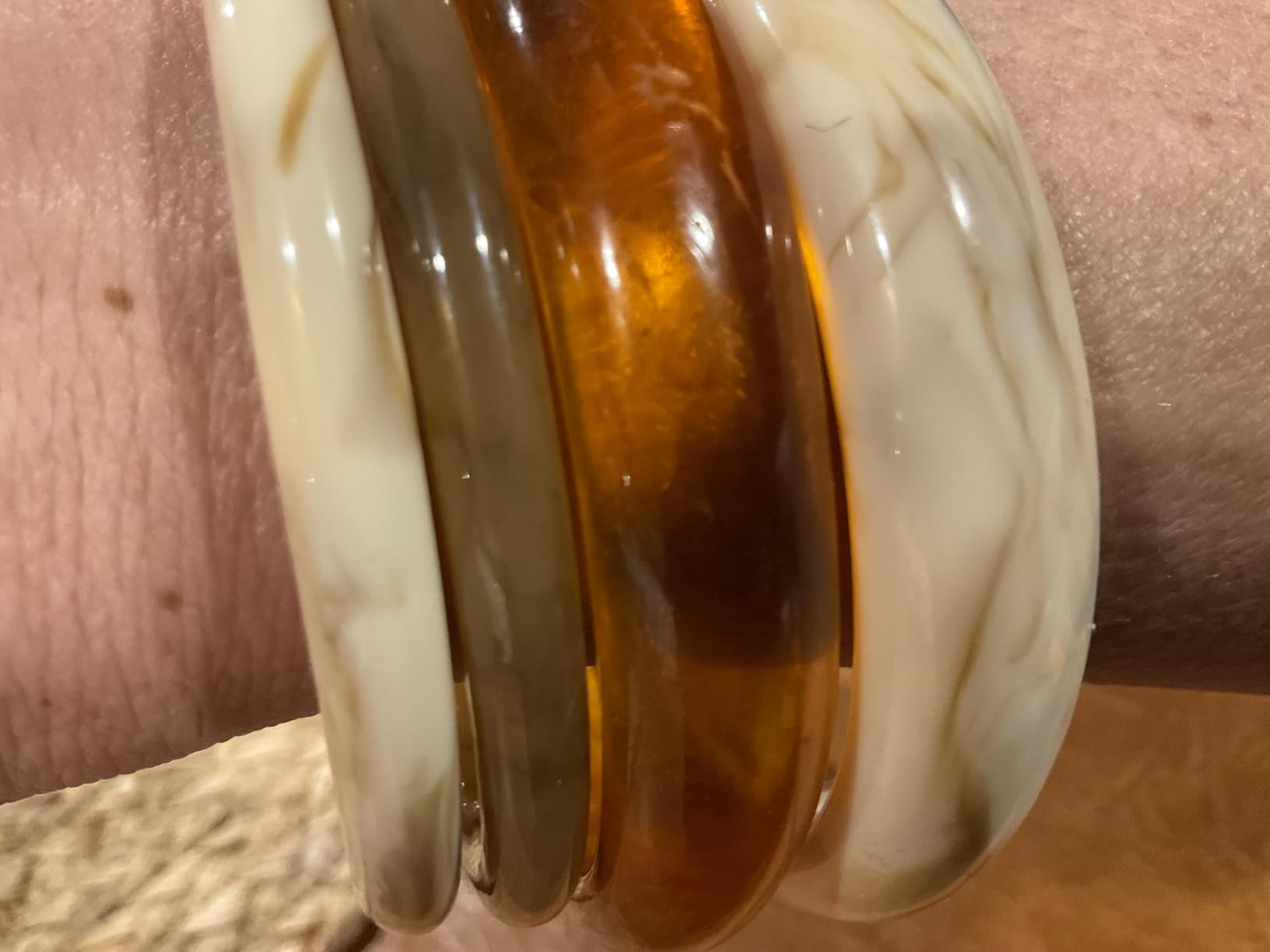 ÌF ME Acrylic Bangles Bracelets for Women, Irregular Acrylic Resin Chunky Bracelets Geometric Fa... | Amazon (US)