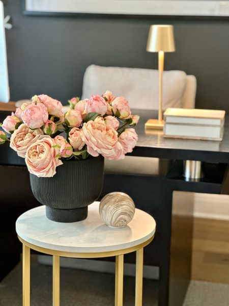 Happy Valentine’s Day! 🌸

A great find on a Target run today. I love that this black planter is wide for a fuller look with the faux stems. Both styles used for this arrangement are linked below. 🌸

#LTKhome #LTKSeasonal