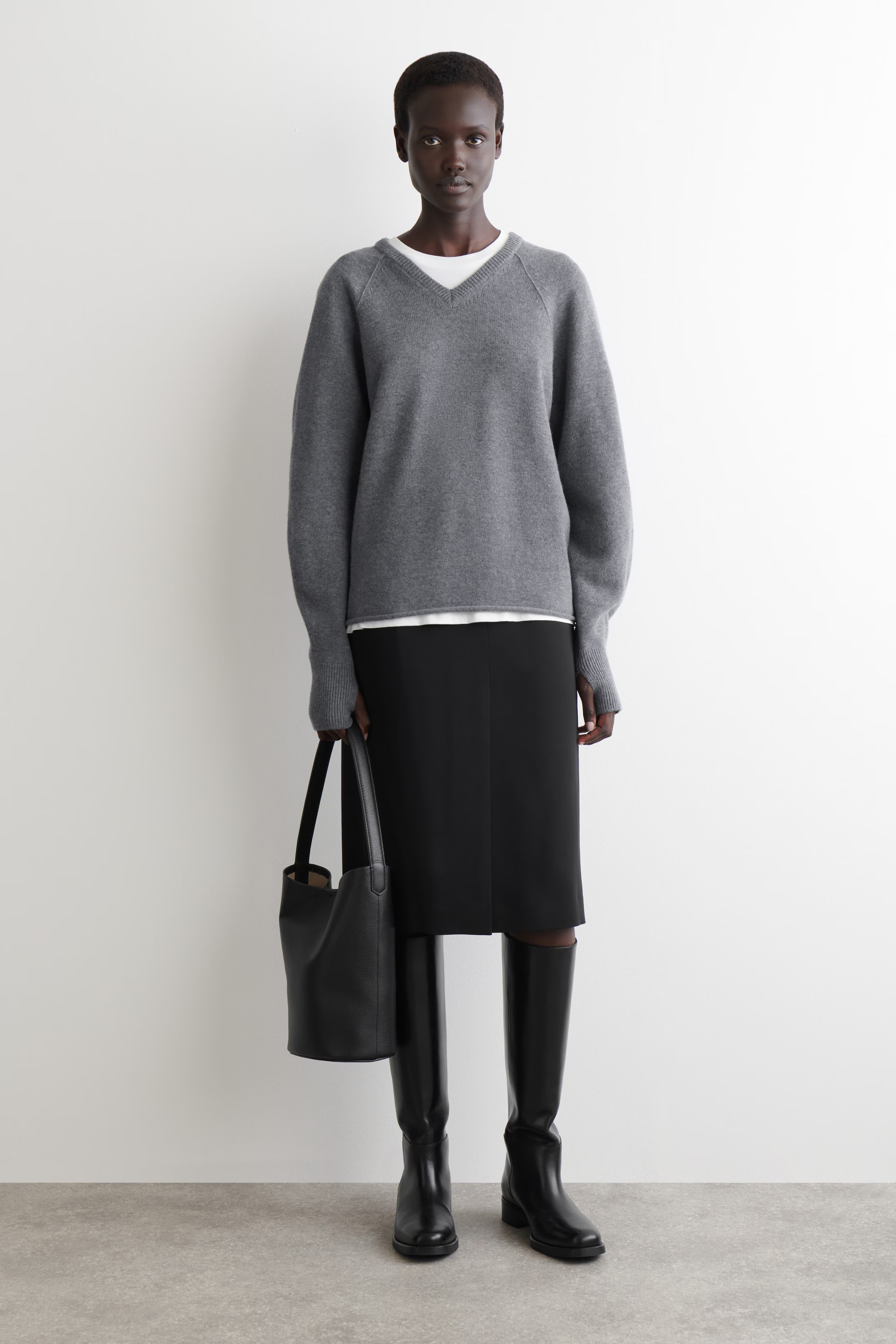 MERINO WOOL V-NECK JUMPER - DARK-GREY MÉLANGE | COS GB | COS UK