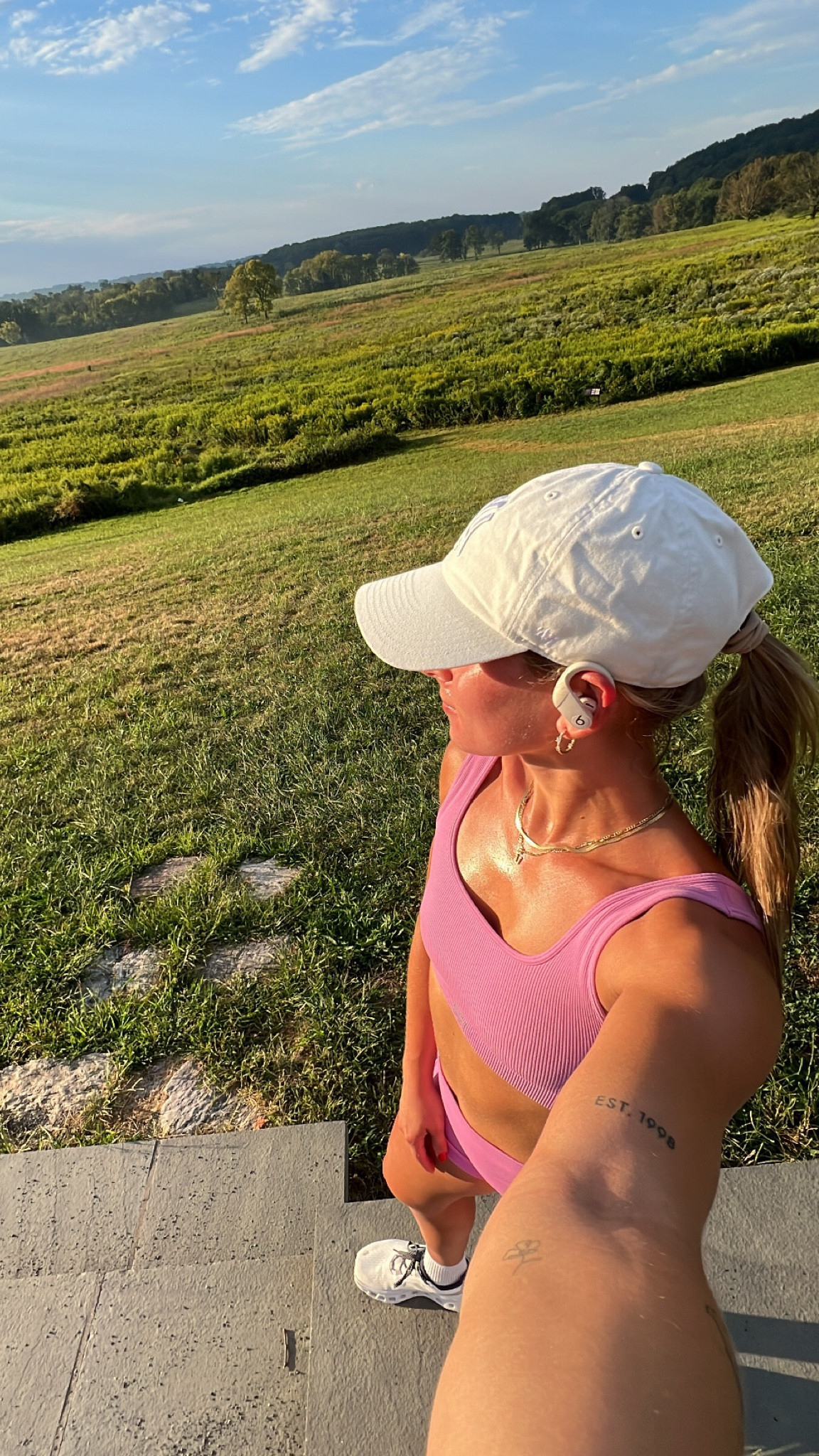 Morning run ootd 🫶🏼 @setactive Set active activewear, set active workout set, pink workout set, pink biker shorts set, workout outfit, aesthetic activewear

