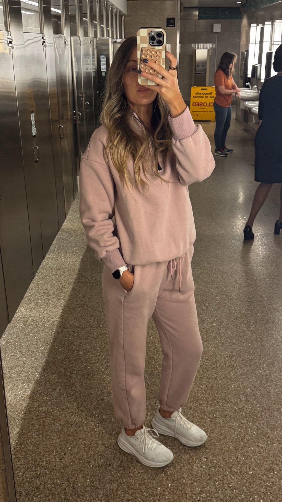 ✈️✈️✈️

#LTKFindsUnder50 #LTKOver40 #LTKTravel