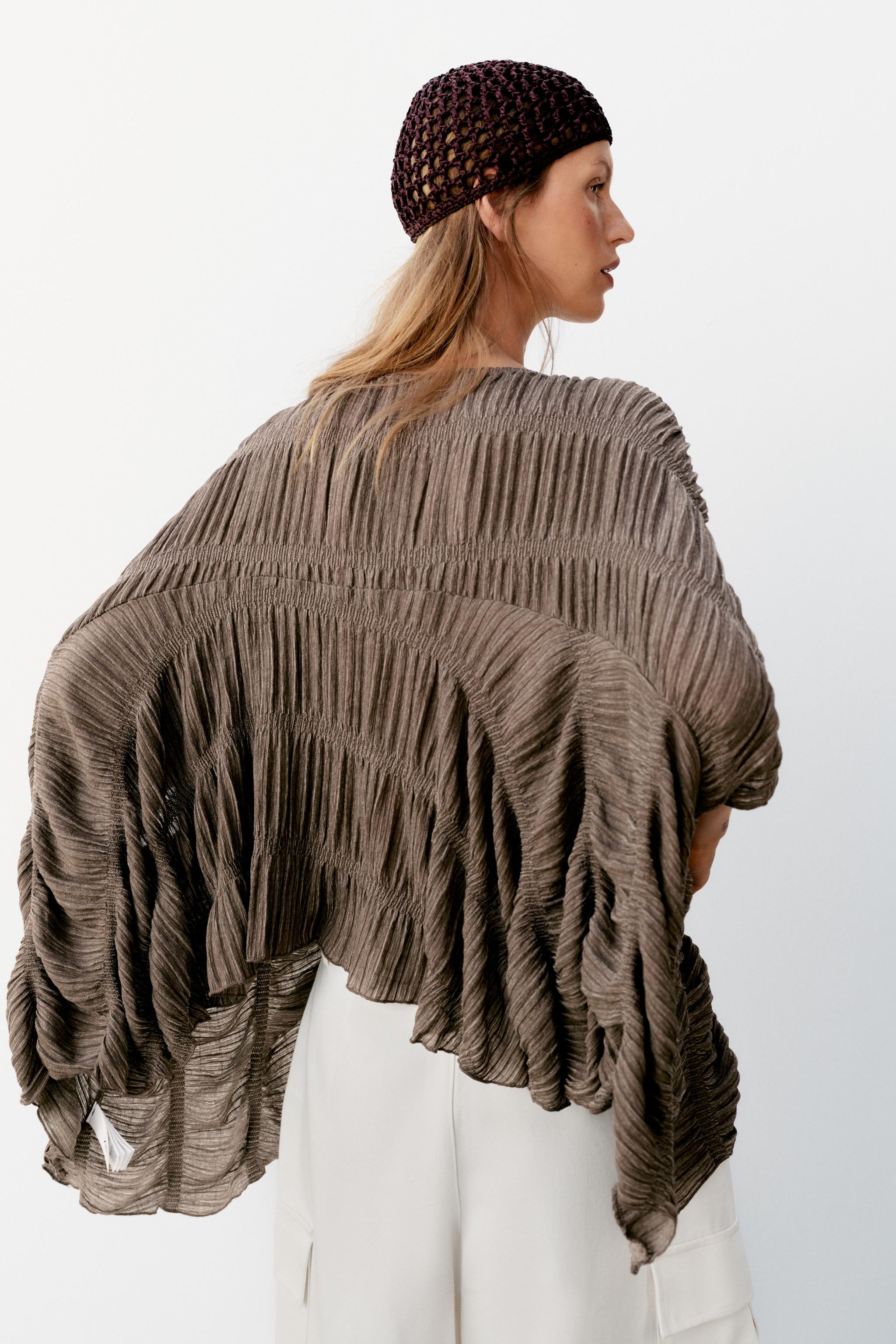 TEXTURED CAPE TOP | Zara US