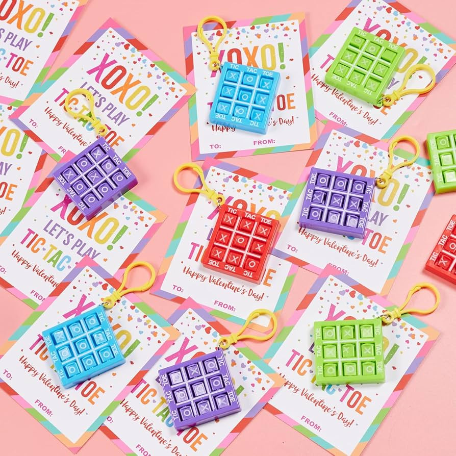 Drcurn Valentines Day Gifts for Kids, 24 Pack Tic Tac Toe Keychain Valentine Cards for Kids Class... | Amazon (US)