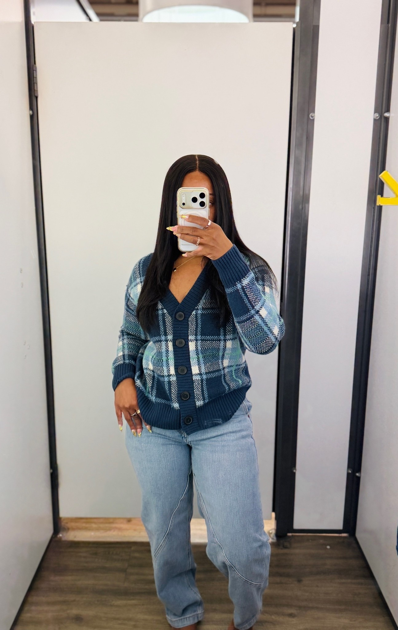 Wearing a size Xs in the cardigan and a size 6 in the jeans.

They are baggy so you can size down as I had a good amount of room.

#LTKSaleAlert #LTKPetite #LTKU