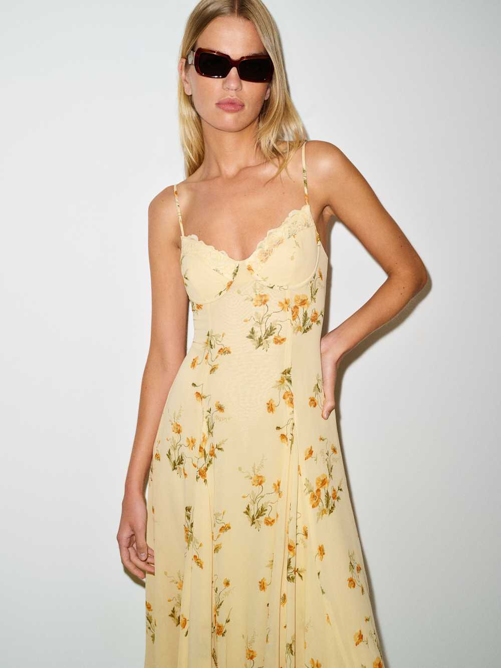 Laia Dress | Reformation (Global)