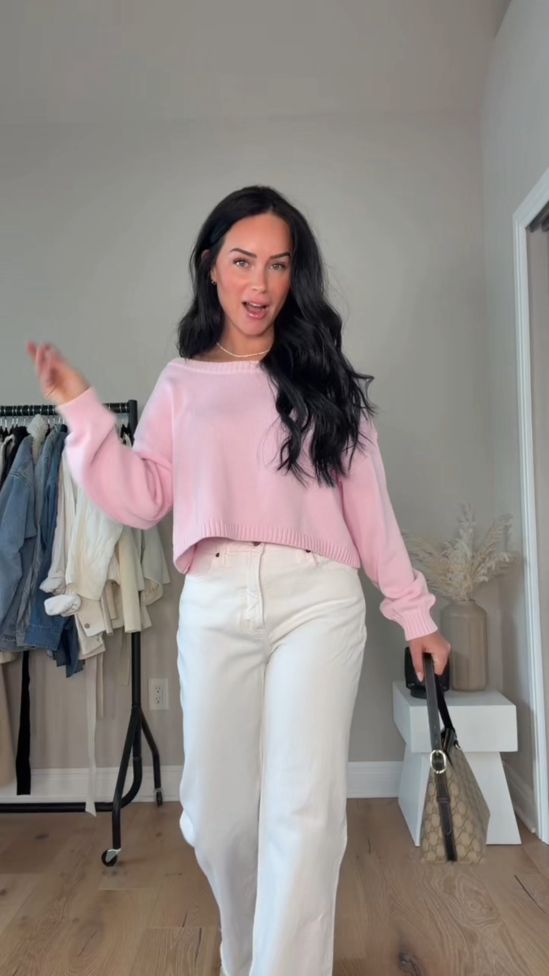 Early spring/ vaca outfit inspo 🌸 I will have it 🔗 on my LTK (outfit inspo section) 

My sizing 5’7, 146lbs, 32dd
I’m wearing a size medium top, size 27 curve love jeans 

@Aritzia @abercrombie 

#LTKootd #LTKgrwm #LTKSaleAlert