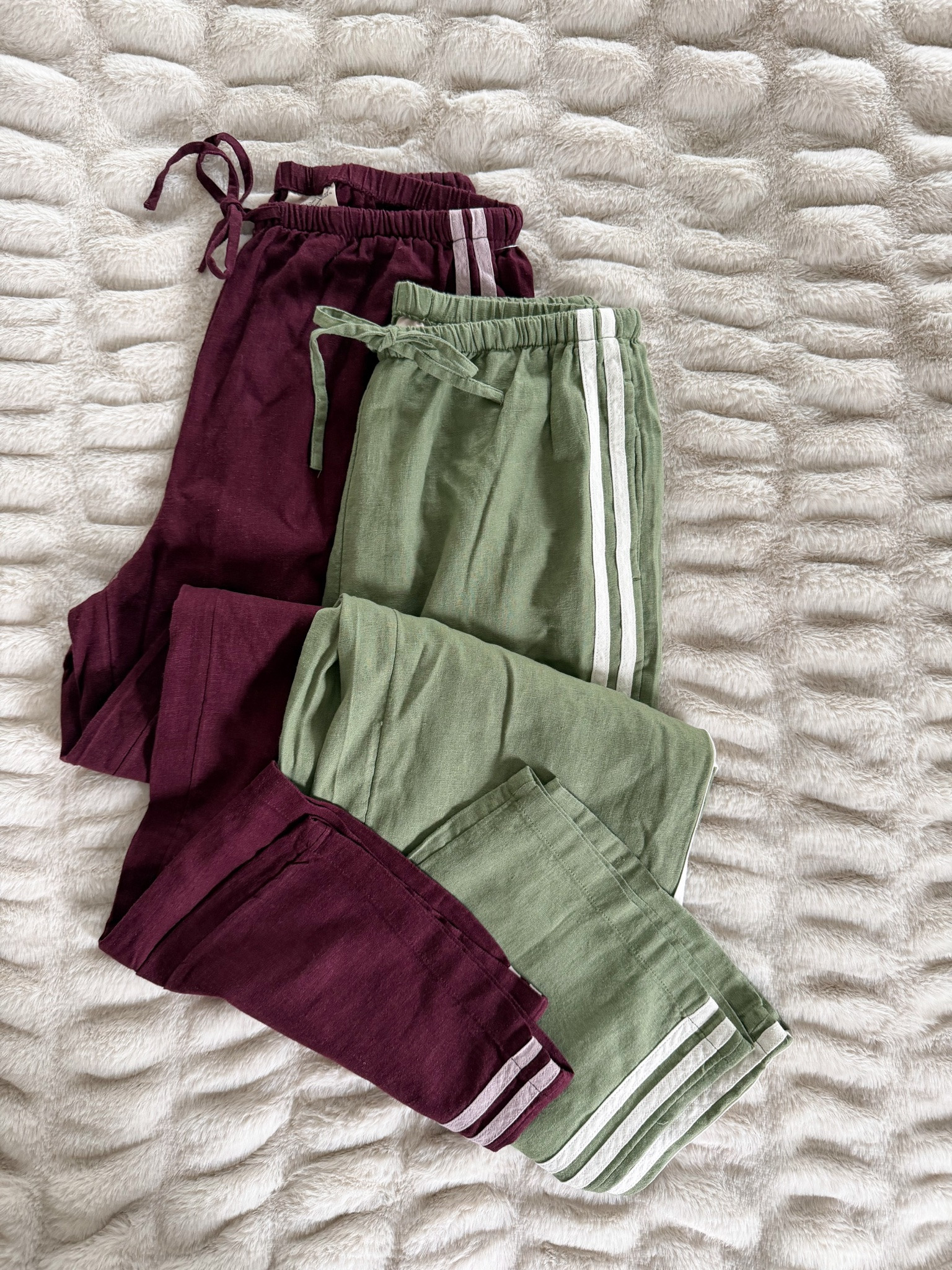 Linen track pants from Target are so good!

#LTKOver40 #LTKSeasonal #LTKmomlife