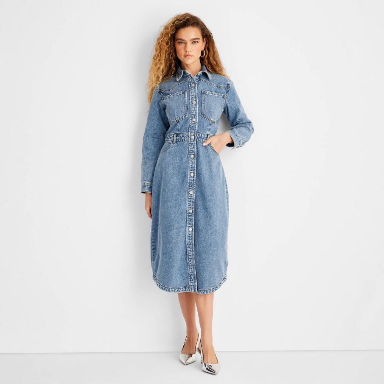 Long sleeve denim midi dress

#LTKFindsUnder50 #LTKSeasonal #LTKStyleTip
