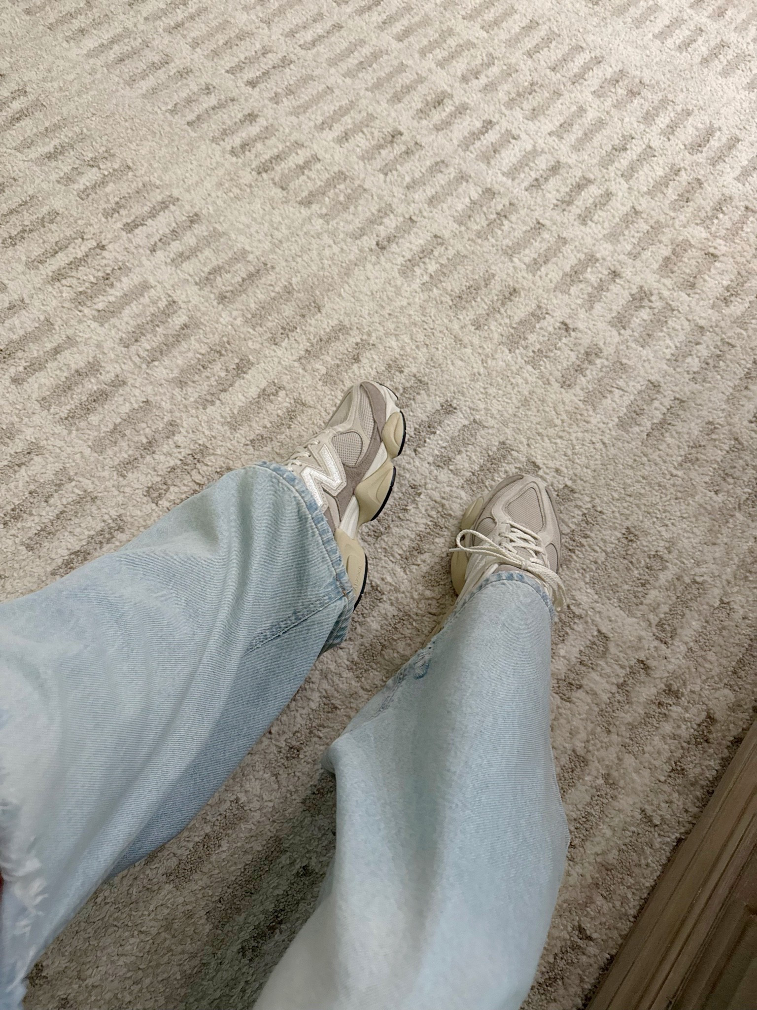 My favorite sneakers! 





#newbalance #womenssneakers #beigesneakers #momstyle #casualdatenight

#LTKootd