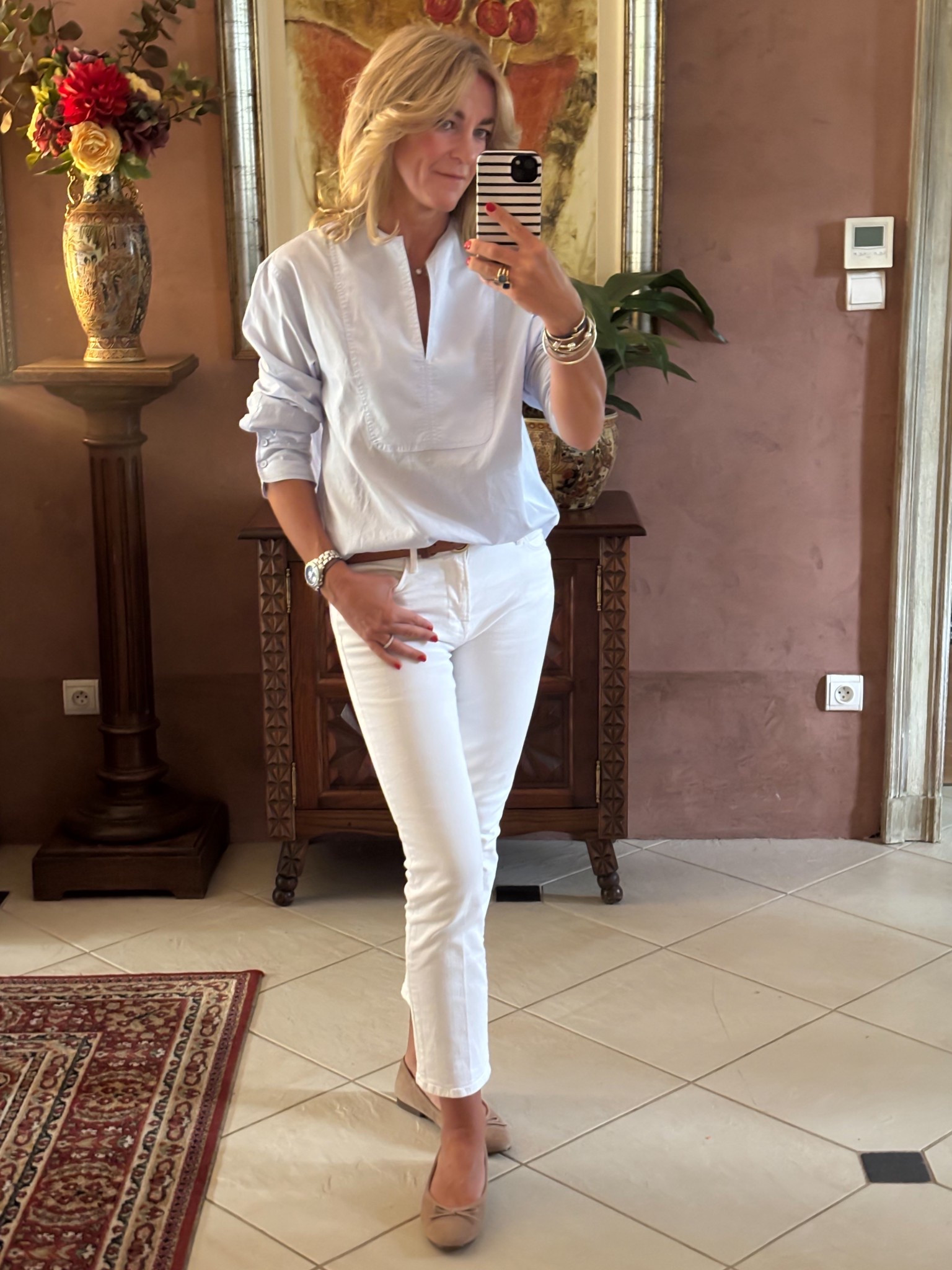 Simple classics
.
#mymidlifefashion #mystyle #whitejeans #whatimwearing #outfitideas 

#LTKstyletip #LTKover50style #LTKeurope