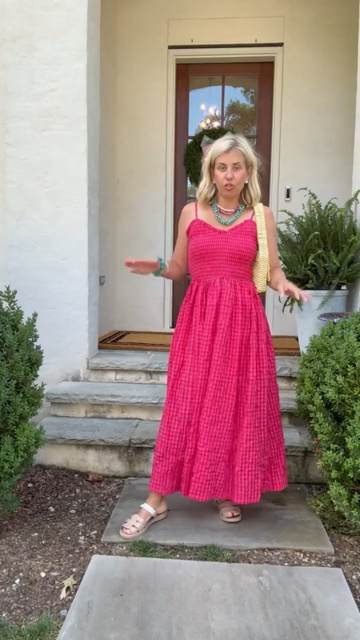 40% off everything at Social Threads w/ code FINALSALE until 8 PM EST tonight!!

How fabulous is this dress?! Perfect throw on & go dress. We are wearing this anywhere and everywhere. I’m in a small and 7/8 jelly. 
*code MIXMATCH20 at Social Threads
*code Catherine20 at Allie + Bess

#LTKdayinmylife #LTKOver40 #LTKstorytime